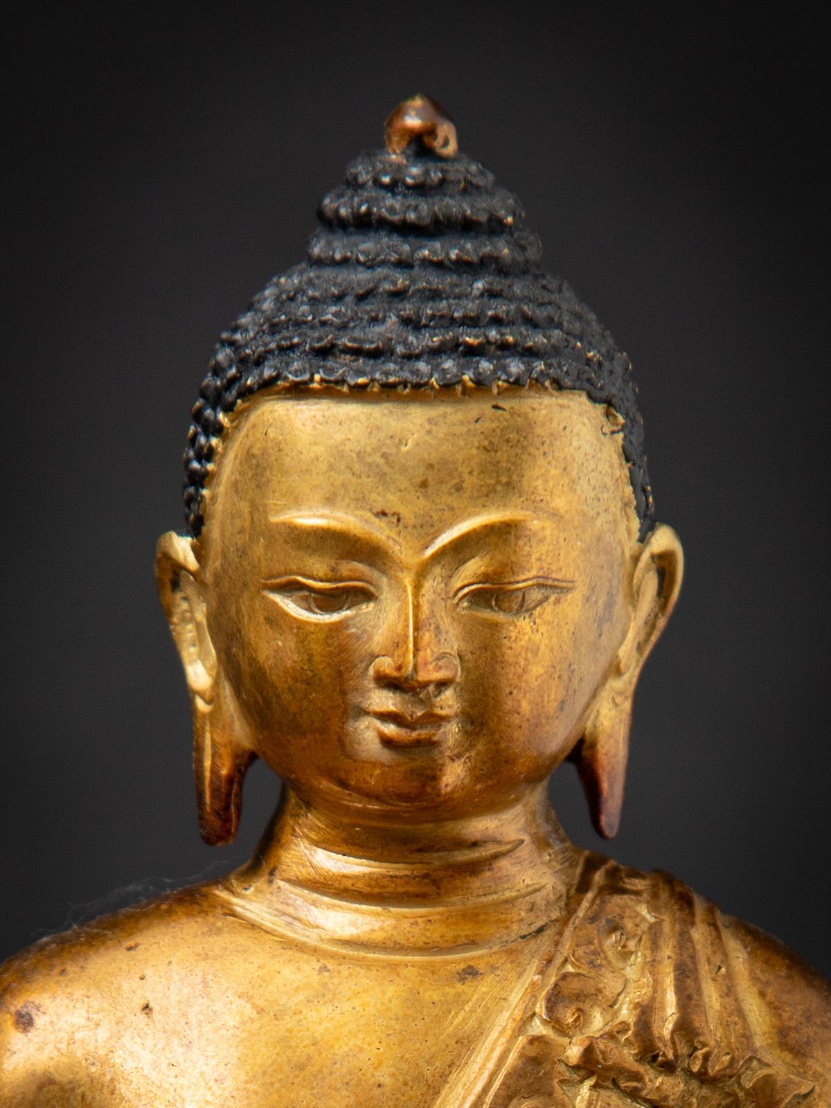 Mediados del siglo XX Antigua estatua de Buda nepalí de bronce en Dhyana mudra en venta 5