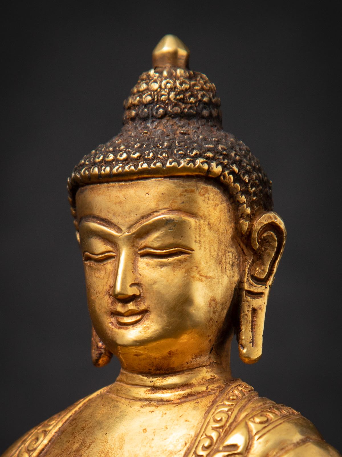 Middle 20th century Old bronze Nepali Buddha statue in Dhyana mudra 5