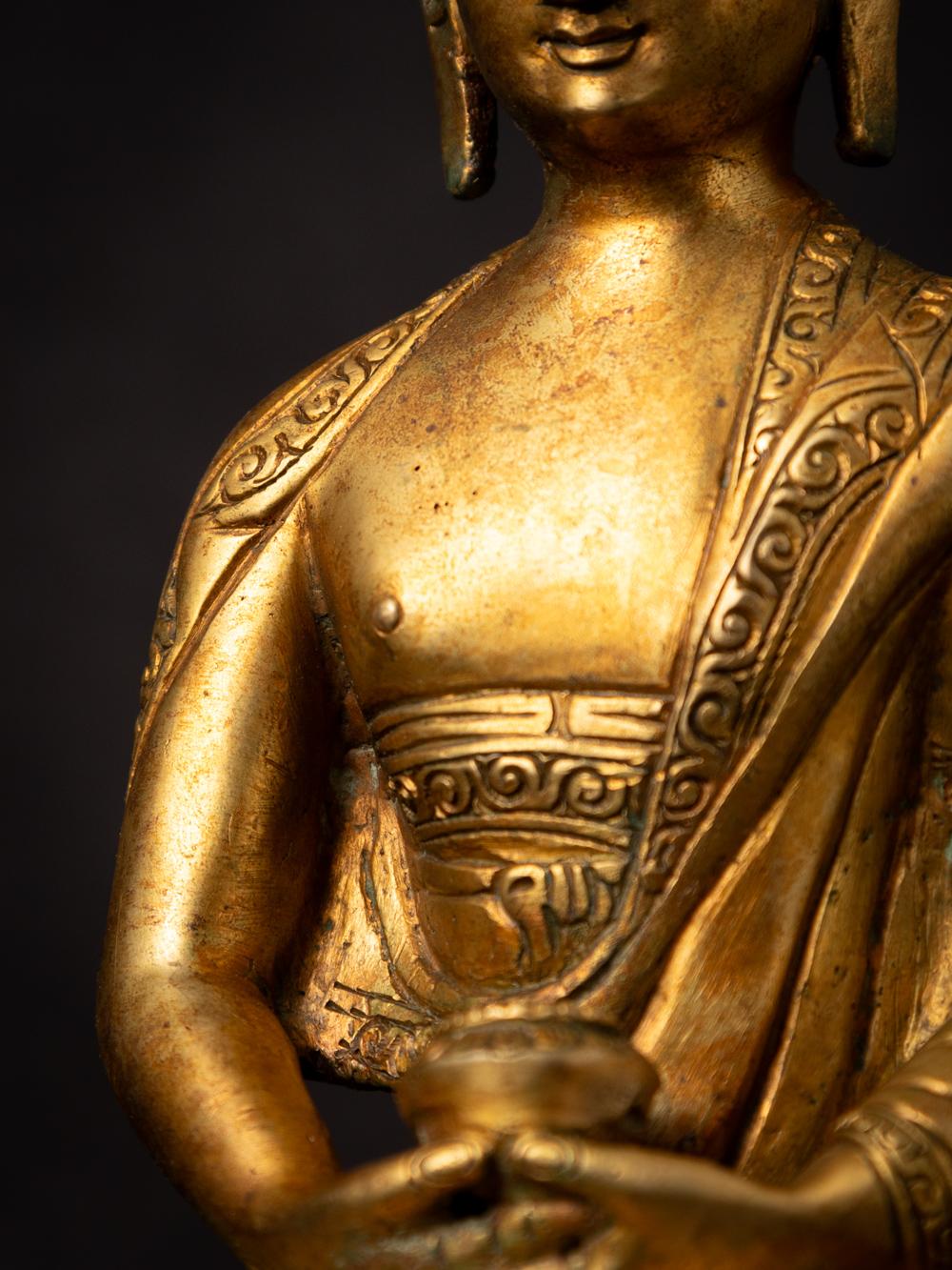 Middle 20th century old bronze Nepali Buddha statue in Dhyana mudra 4