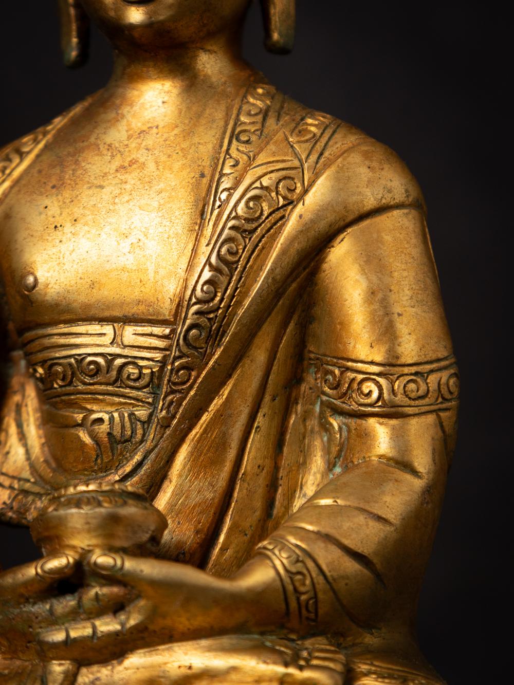 Middle 20th century old bronze Nepali Buddha statue in Dhyana mudra 5