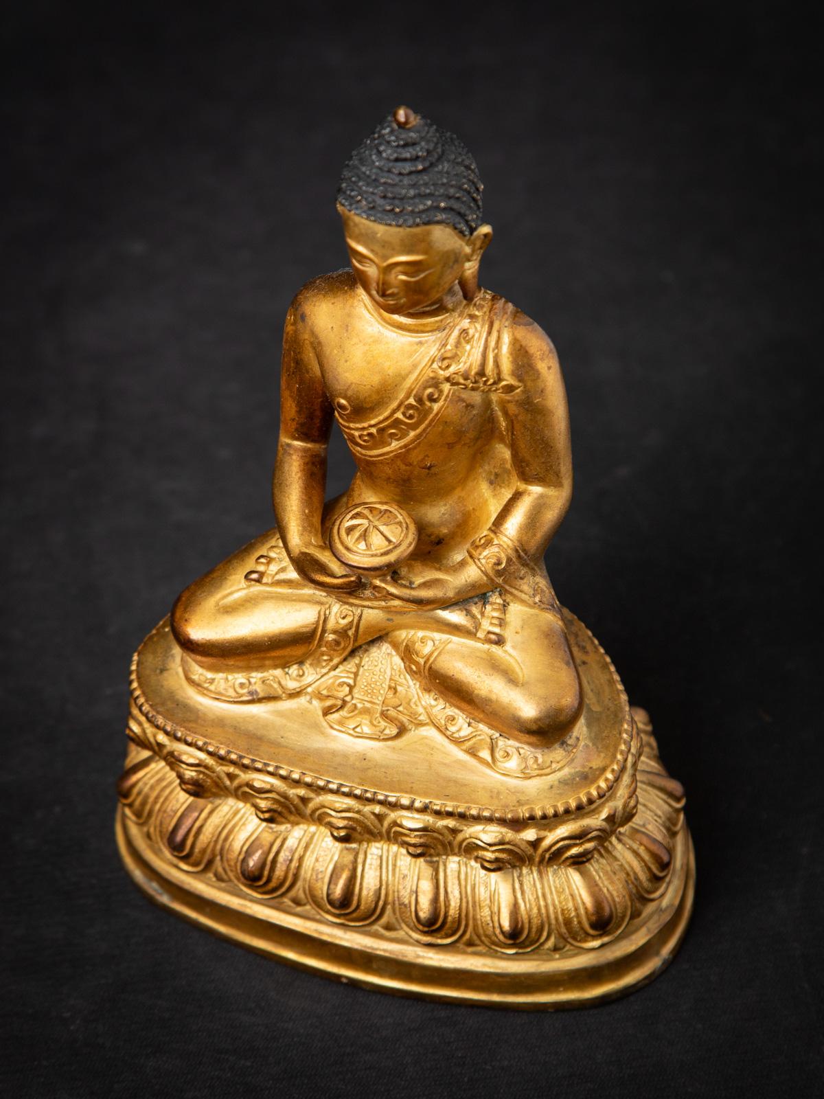 Mediados del siglo XX Antigua estatua de Buda nepalí de bronce en Dhyana mudra en venta 8