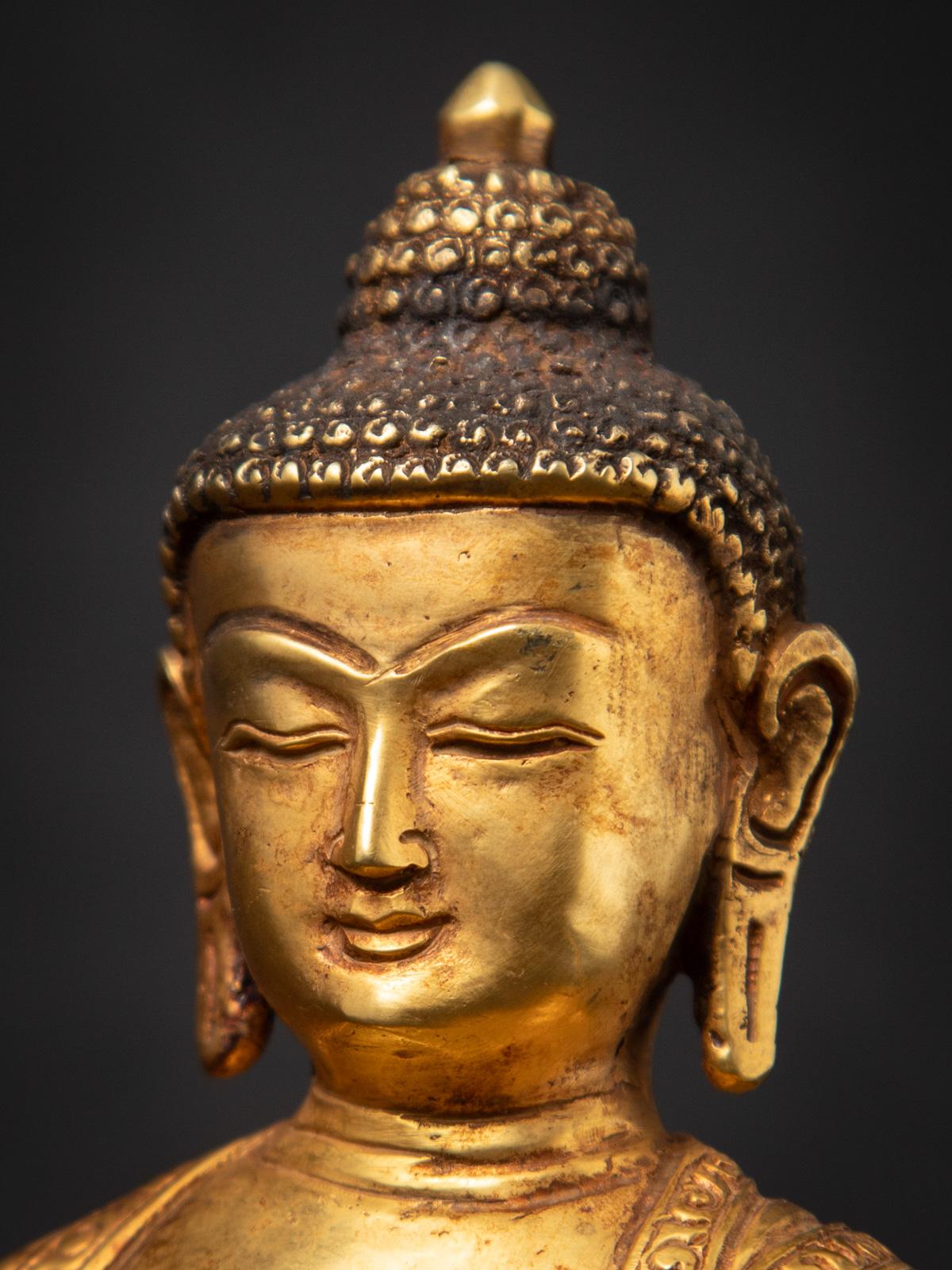 Middle 20th century Old bronze Nepali Buddha statue in Dhyana mudra 8