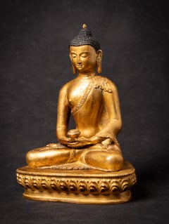 Middle 20th century Old bronze Nepali Buddha statue in Dhyana Mudra
