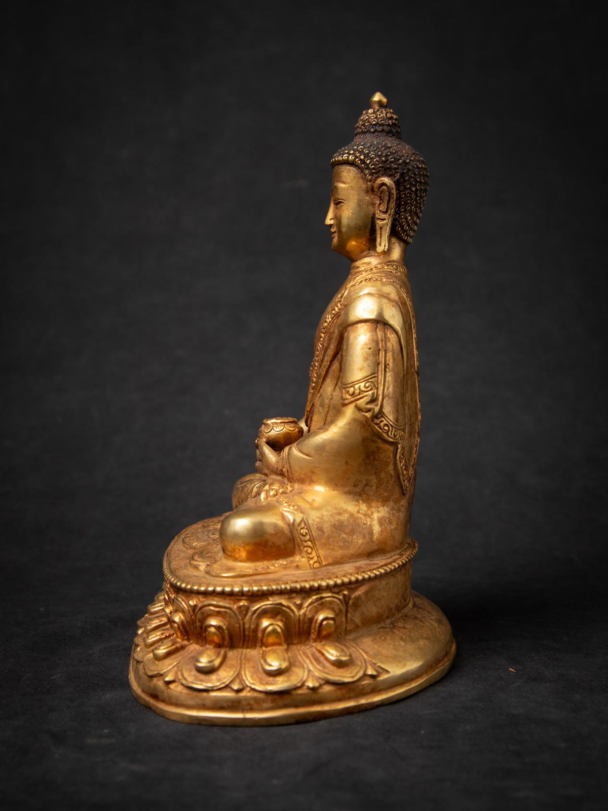 Burmese Middle 20th century Old bronze Nepali Buddha statue in Dhyana mudra