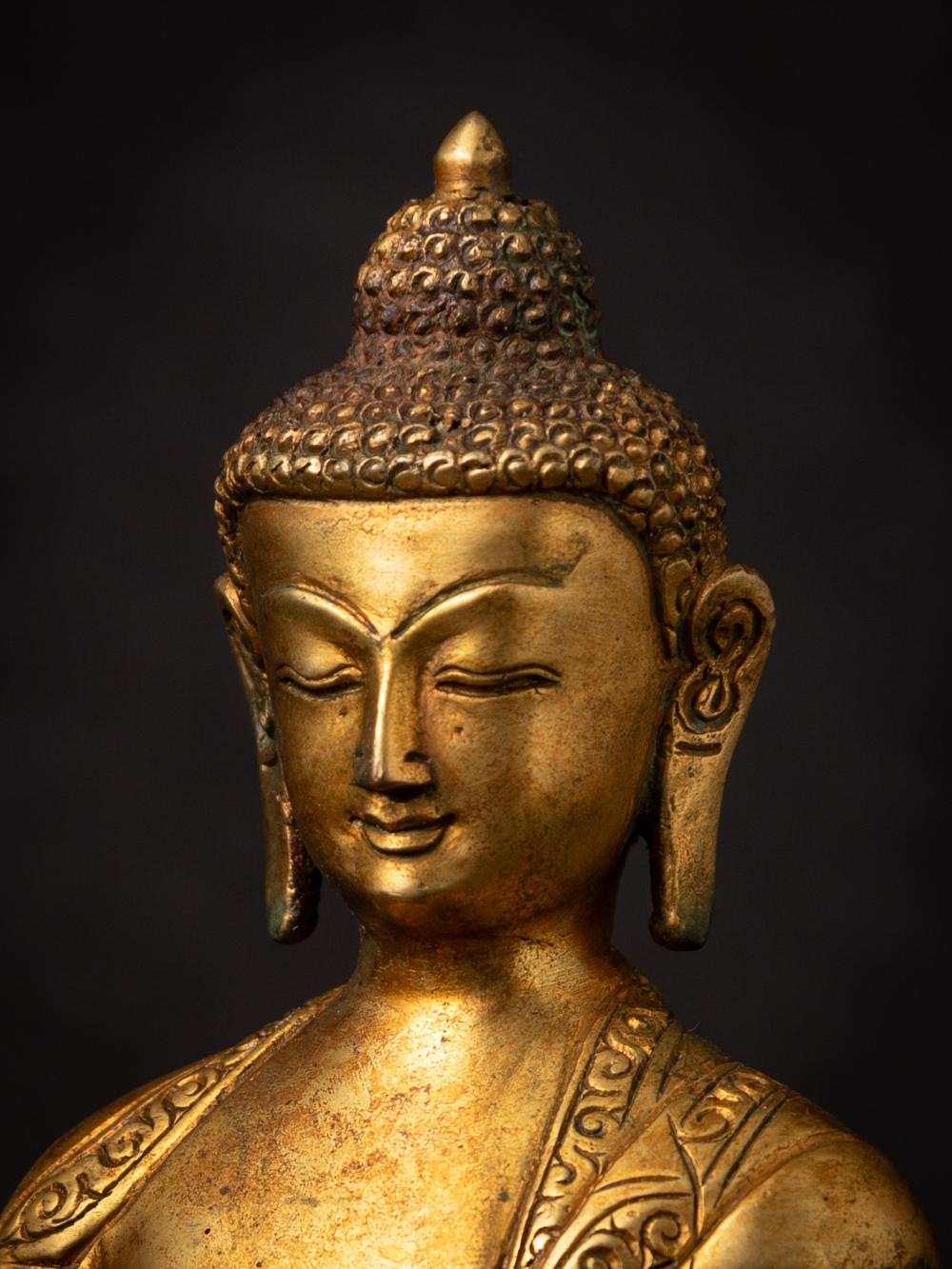 Bronze Middle 20th century old bronze Nepali Buddha statue in Dhyana mudra