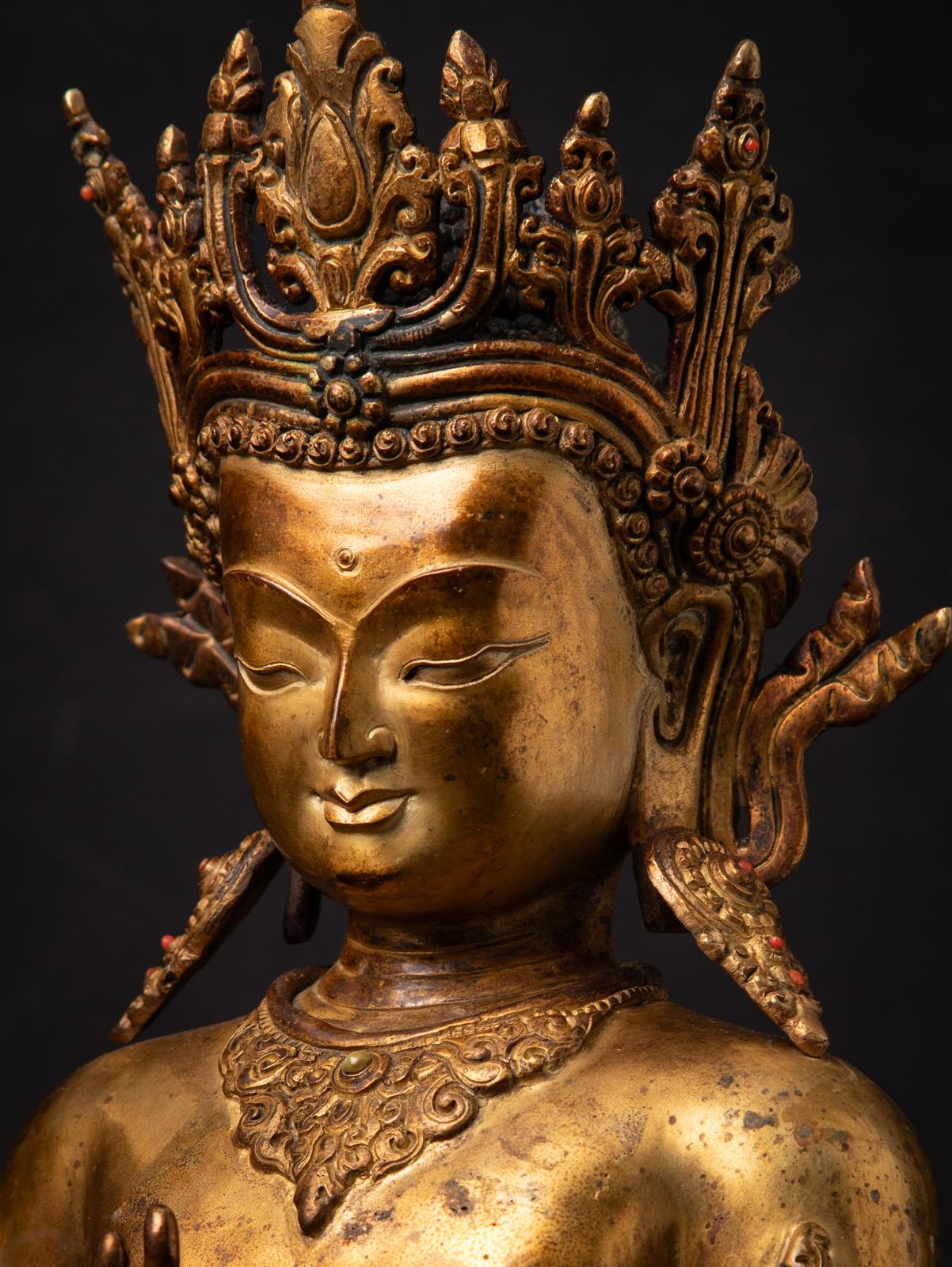 Statua di Buddha nepalese in bronzo del XX secolo - OriginalBuddhas in vendita 7