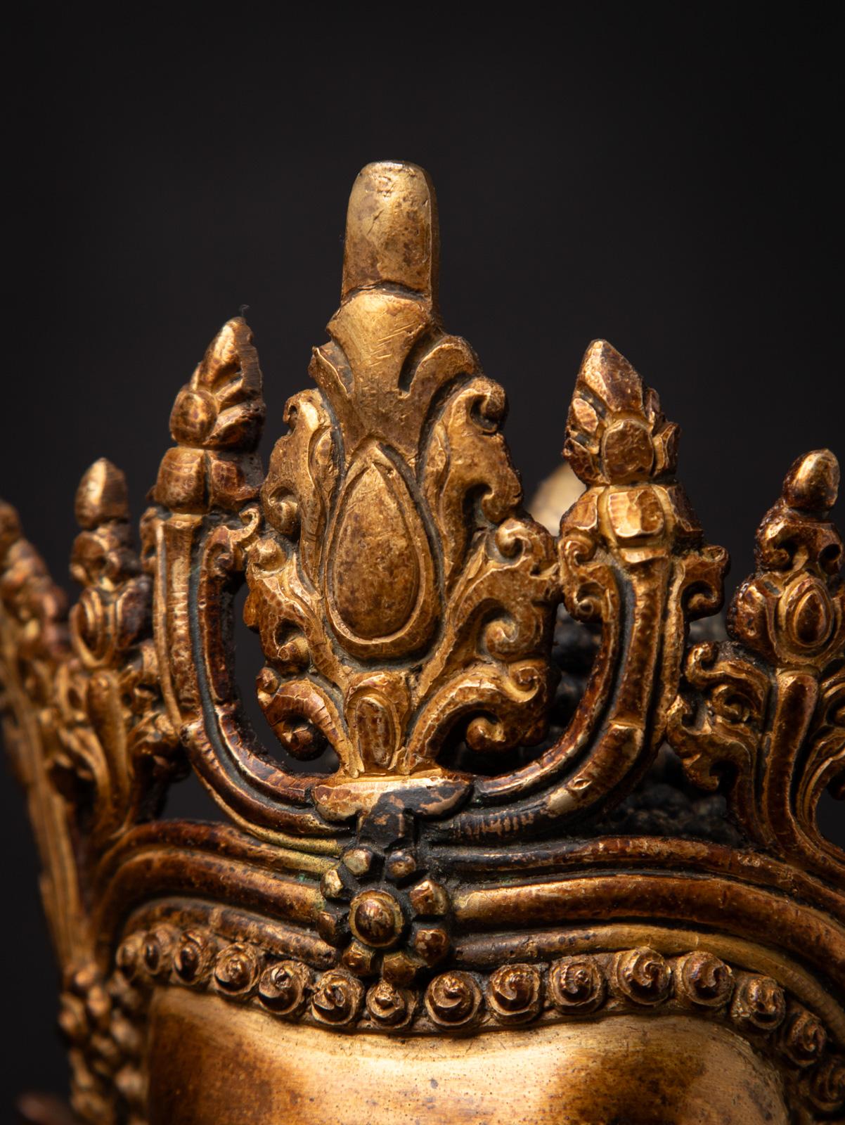Statua di Buddha nepalese in bronzo del XX secolo - OriginalBuddhas in vendita 10