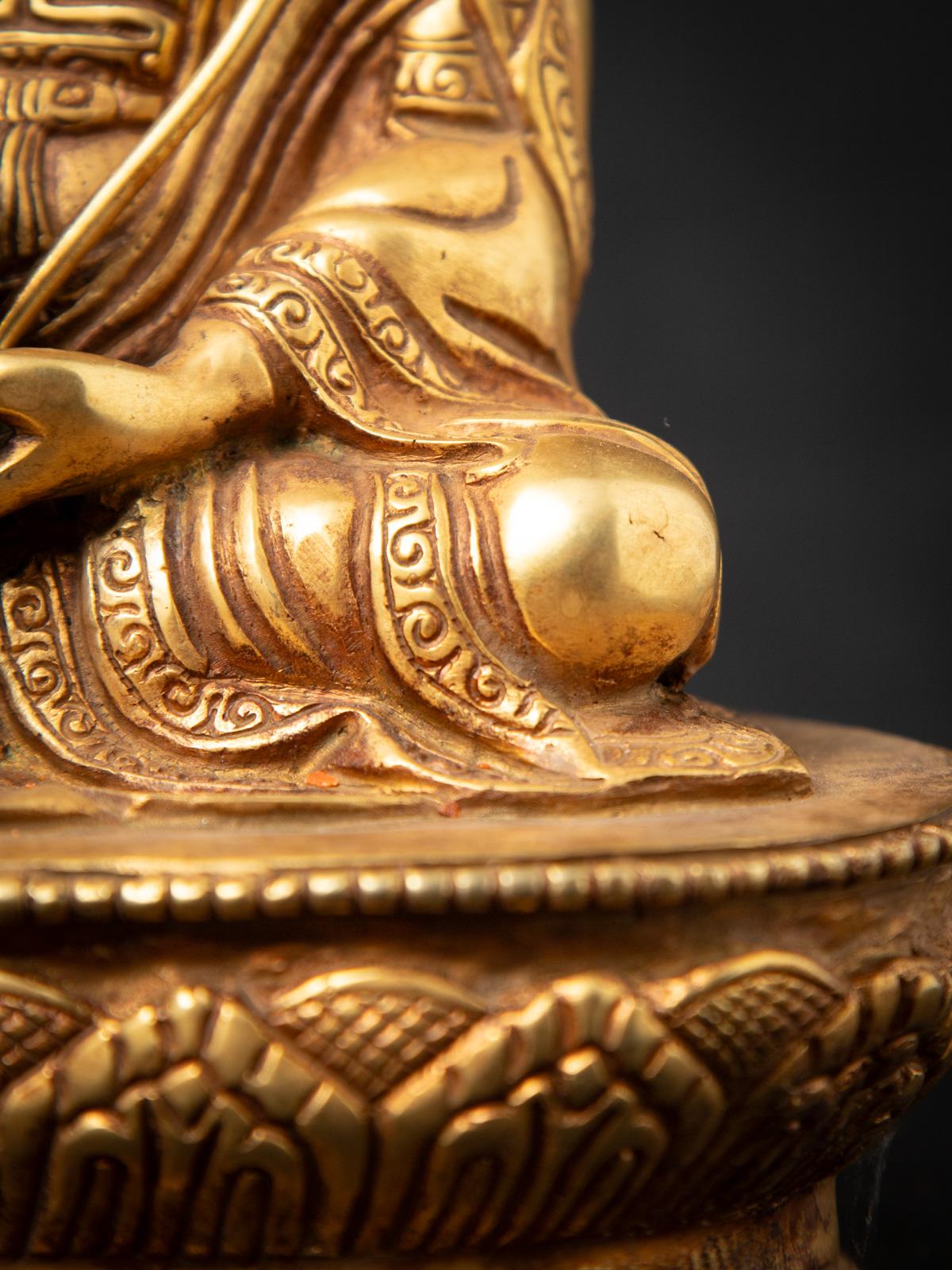 Statue de Bouddha népalais en bronze du milieu du 20e siècle - OriginalBuddhas en vente 13