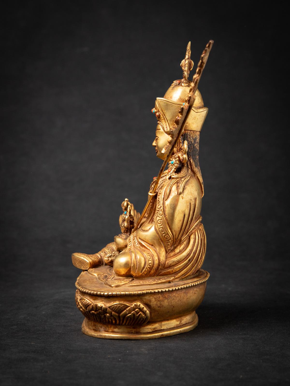 Népalais Statue de Bouddha népalais en bronze du milieu du 20e siècle - OriginalBuddhas en vente