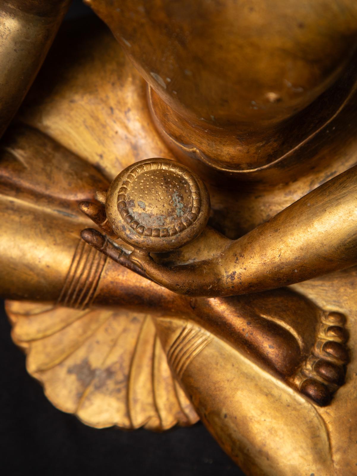 Népalais Statue de Bouddha népalais en bronze du milieu du 20e siècle - OriginalBuddhas en vente
