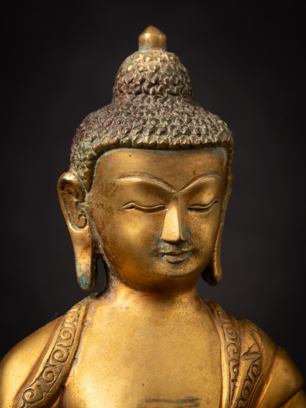 Middle 20th century Old bronze Nepali Buddha statue - OriginalBuddhas In Good Condition In DEVENTER, NL