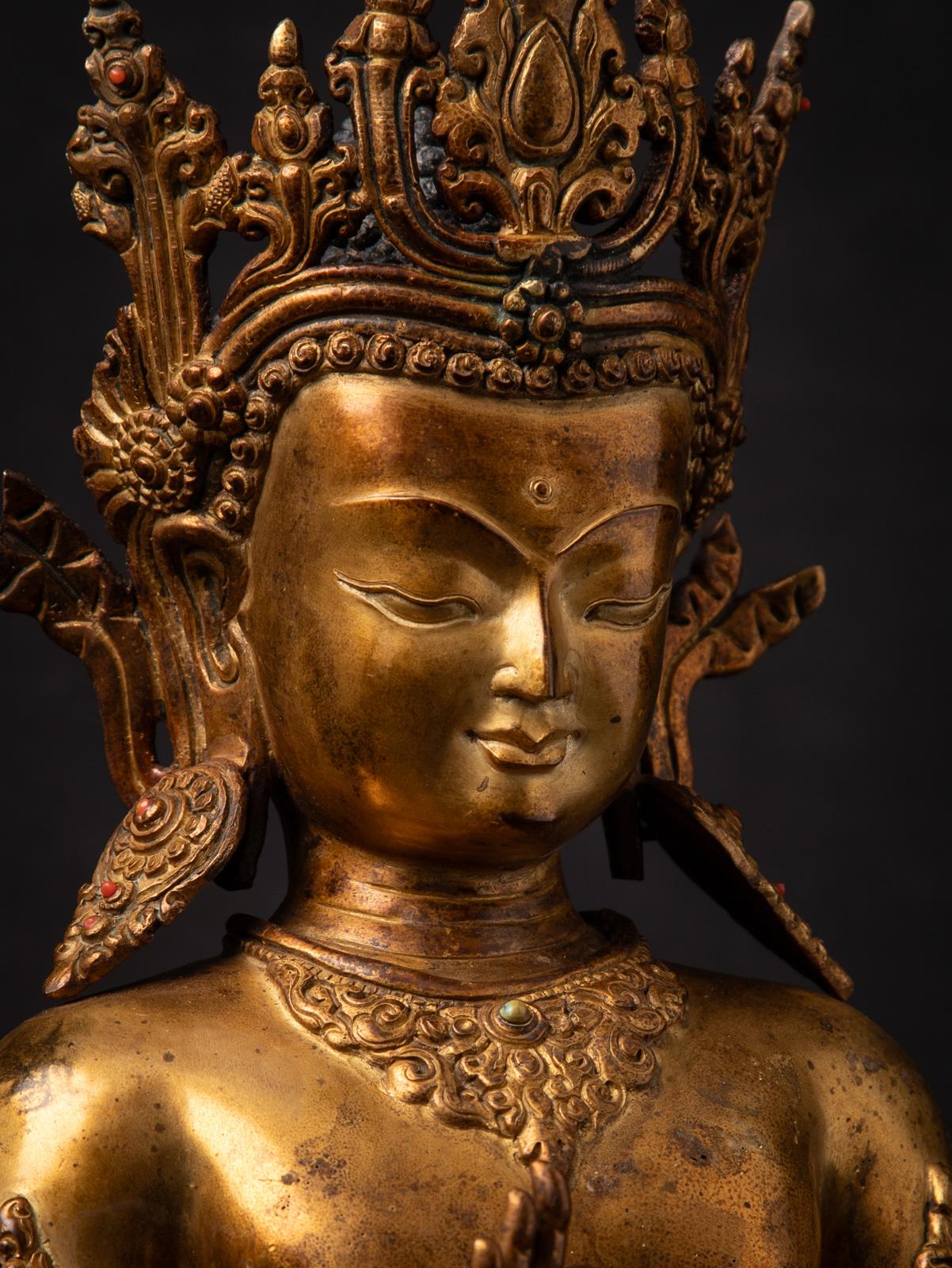 Statua di Buddha nepalese in bronzo del XX secolo - OriginalBuddhas in vendita 3