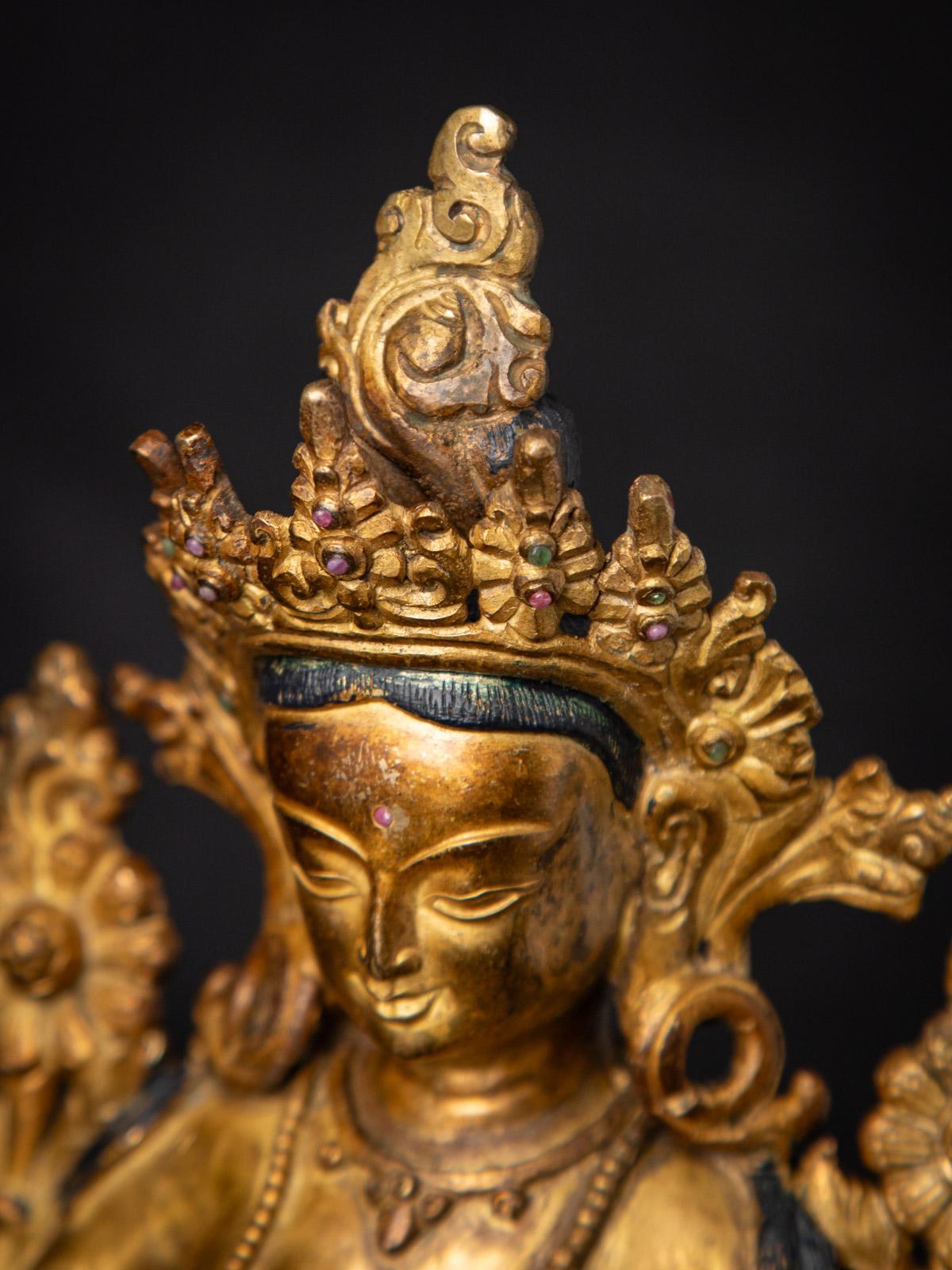 Birman Milieu du XXe siècle Statue de Tara verte népalaise en bronze ancien du Népal en vente