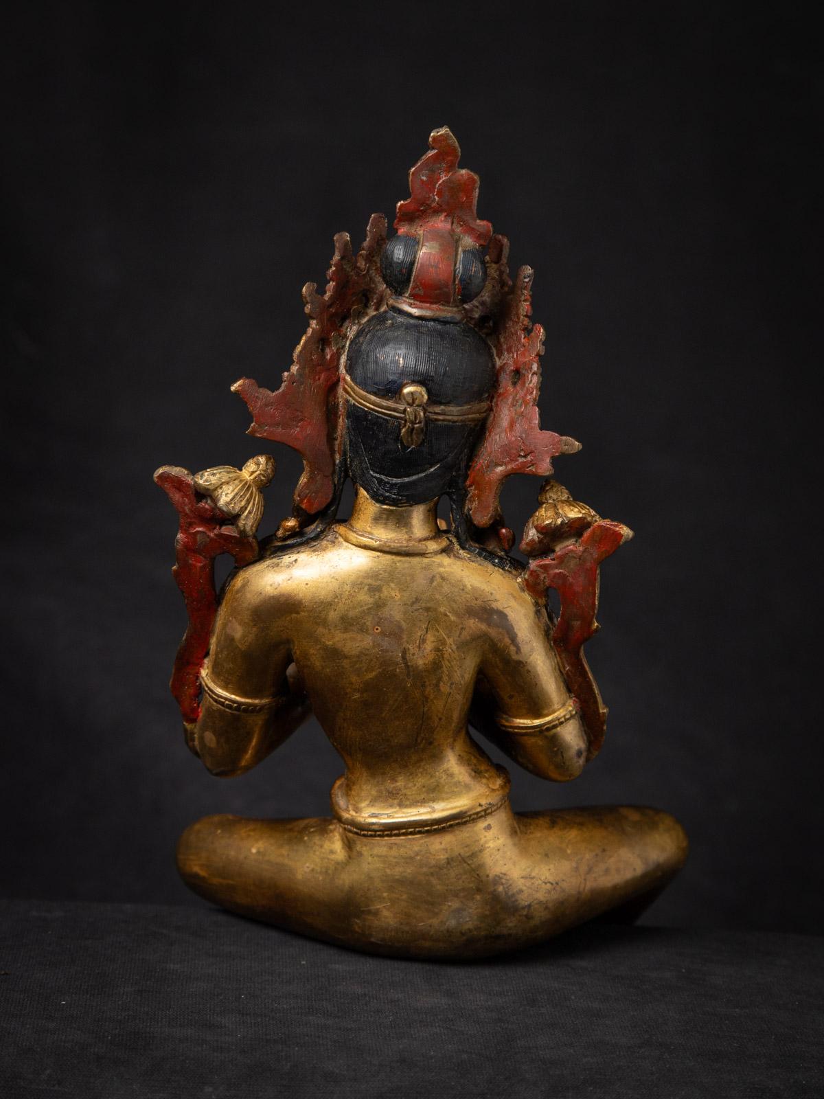 20ième siècle Milieu du XXe siècle Statue de Tara verte népalaise en bronze ancien du Népal en vente