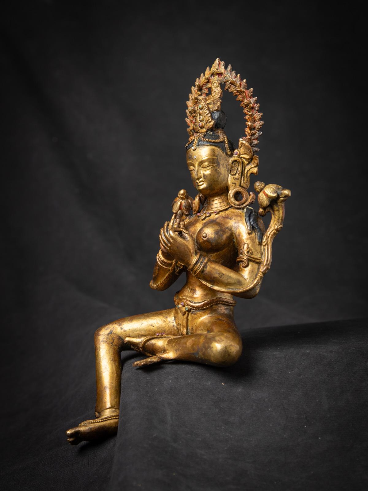 Bronze Milieu du XXe siècle Statue de Tara verte népalaise en bronze ancien du Népal en vente