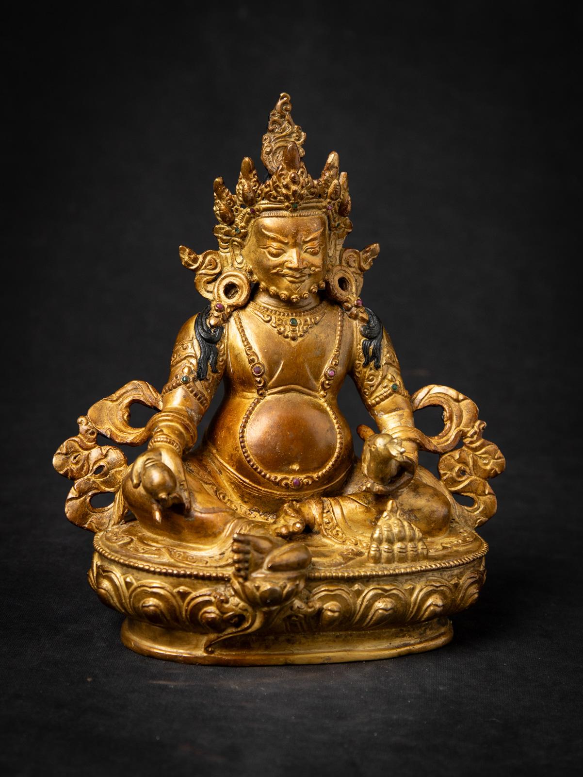 Mediados del siglo XX Antigua estatua nepalí de bronce de Kuber procedente de Nepal en venta 2