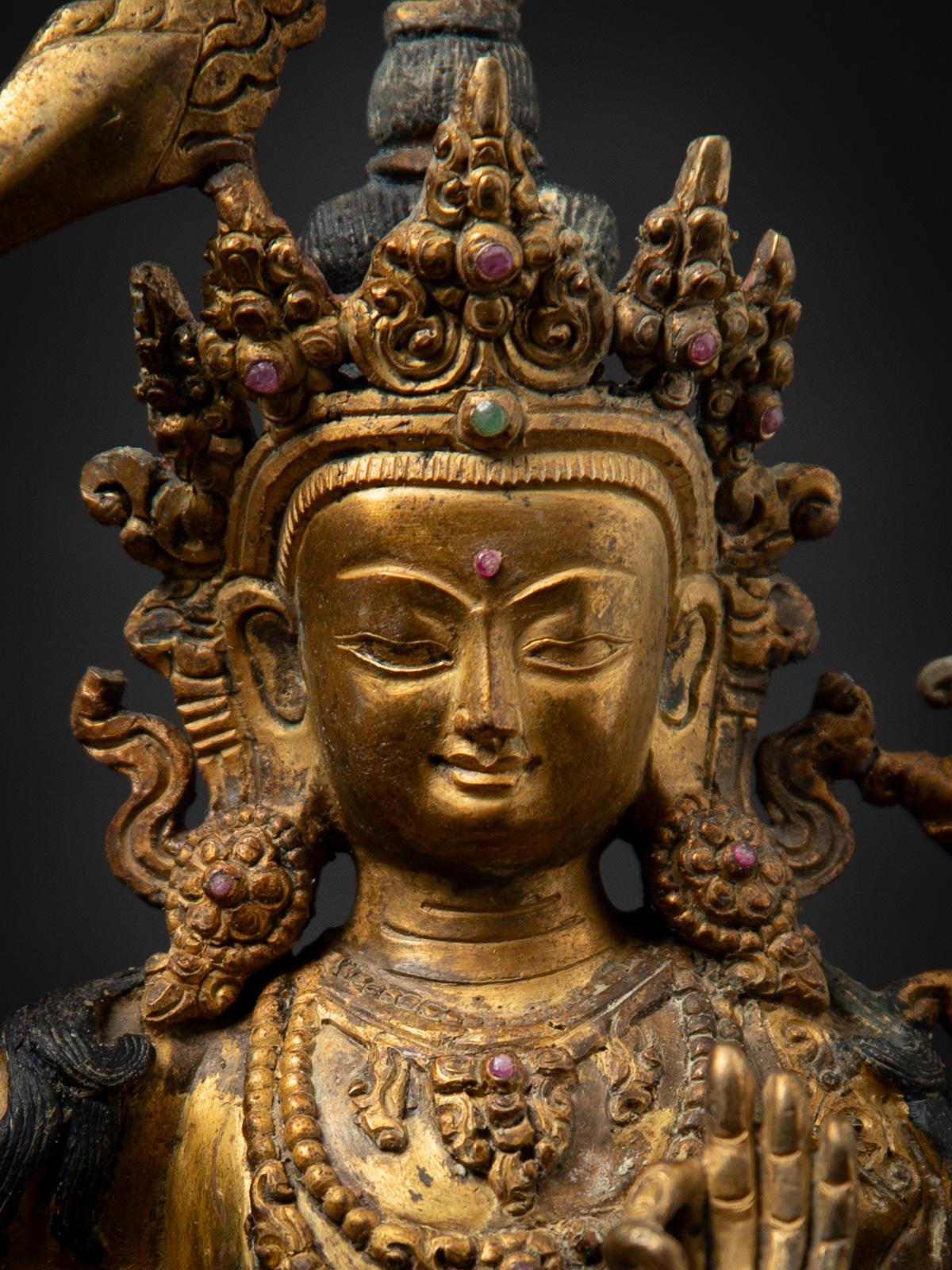 Middle 20th century Old bronze Nepali Manjushri statue from Nepal In Good Condition For Sale In DEVENTER, NL