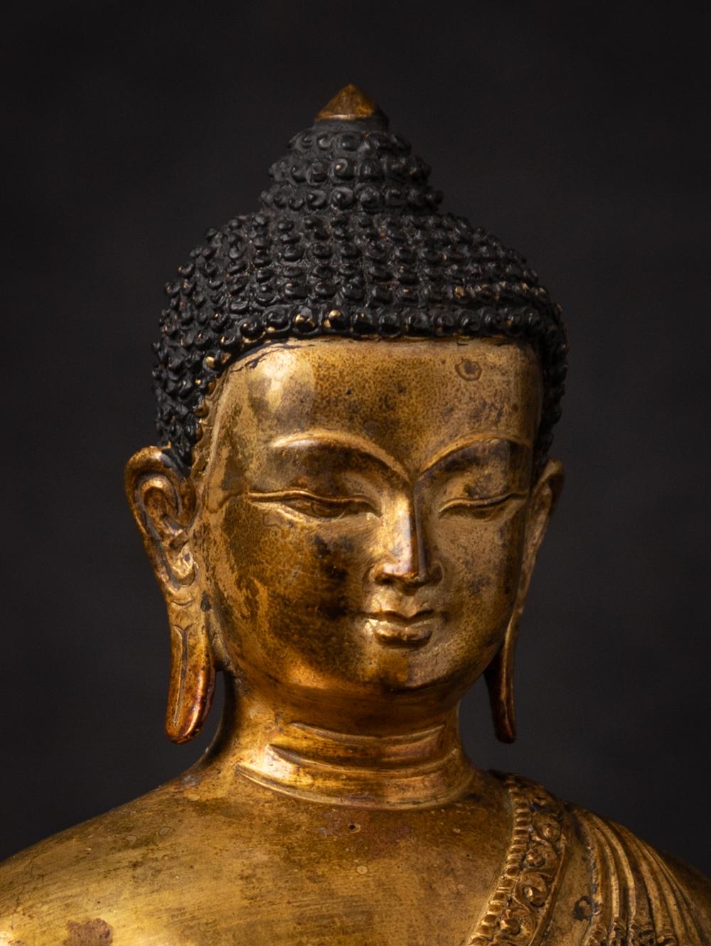 Middle 20th century old bronze Nepali Medicine Buddha statue - OriginalBuddhas In Good Condition In DEVENTER, NL