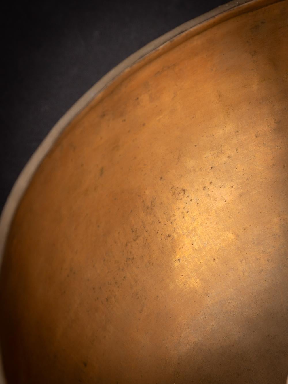 Bronze Middle 20th century Old bronze Nepali Singing bowl from Nepal - OriginalBuddhas