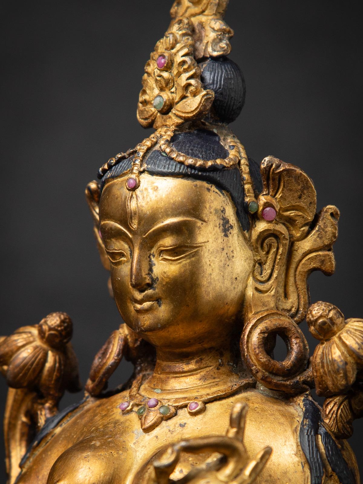 Old Bronze Nepali White Tara-Statue aus Nepal aus dem Mittleren 20. Jahrhundert 8