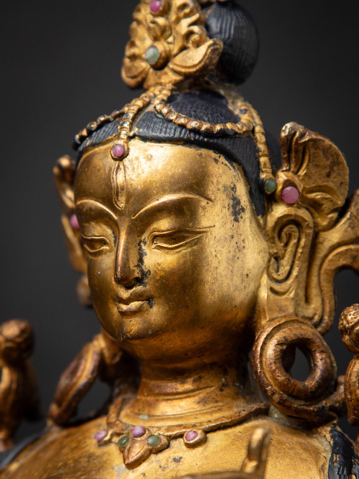 Old Bronze Nepali White Tara-Statue aus Nepal aus dem Mittleren 20. Jahrhundert 11