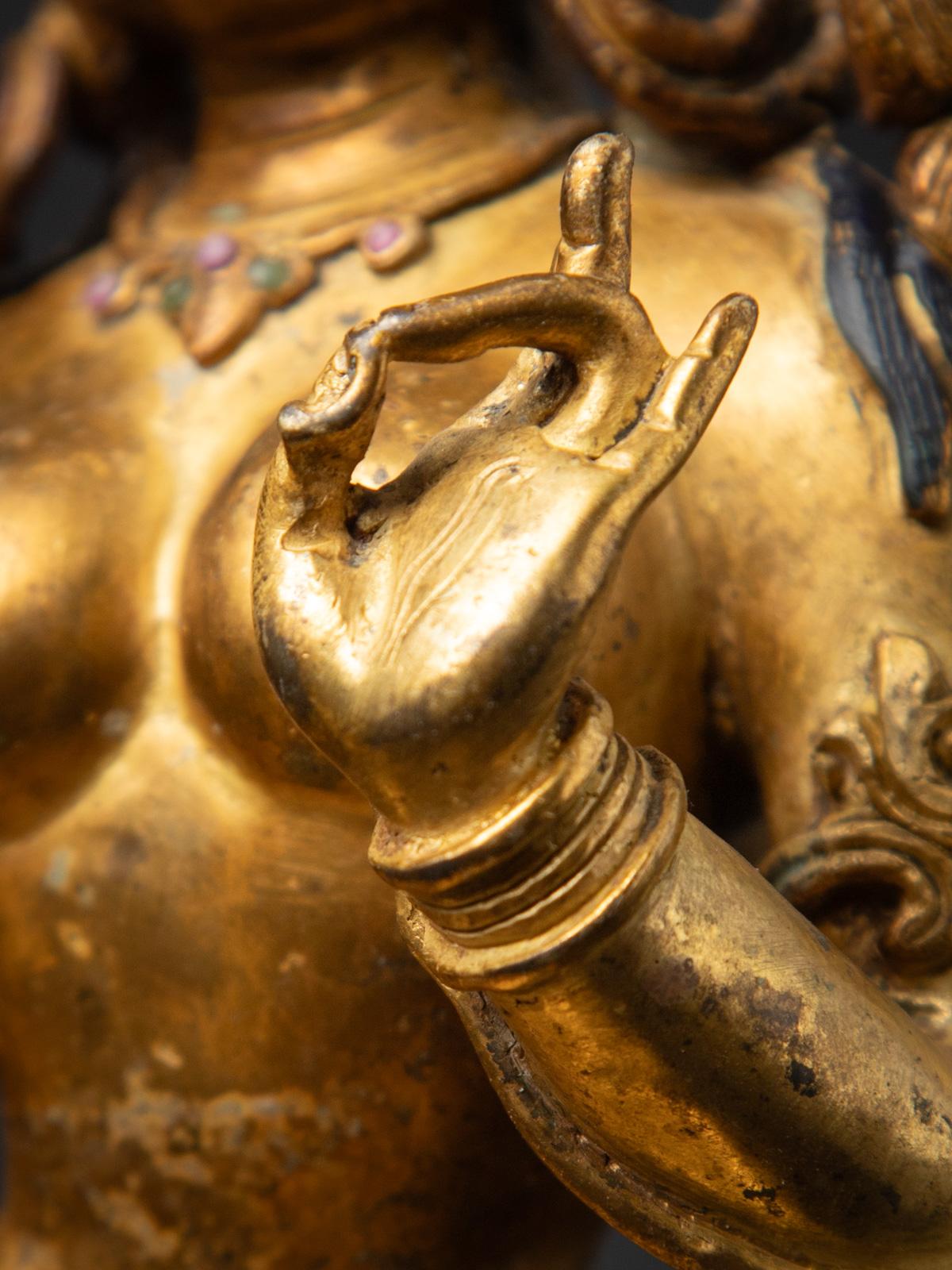 Old Bronze Nepali White Tara-Statue aus Nepal aus dem Mittleren 20. Jahrhundert 12