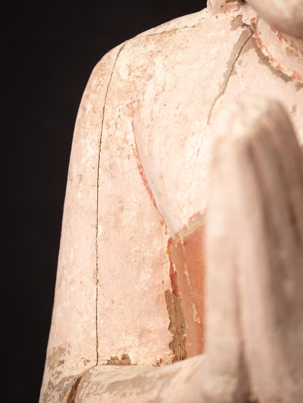 Statue de moine en bois de teck de Birmanie du milieu du 20e siècle en vente 4