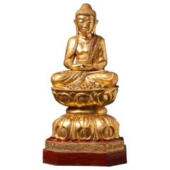 Mitte des 20. Jahrhunderts: Alter, vergoldeter hölzerner Buddha aus Burma