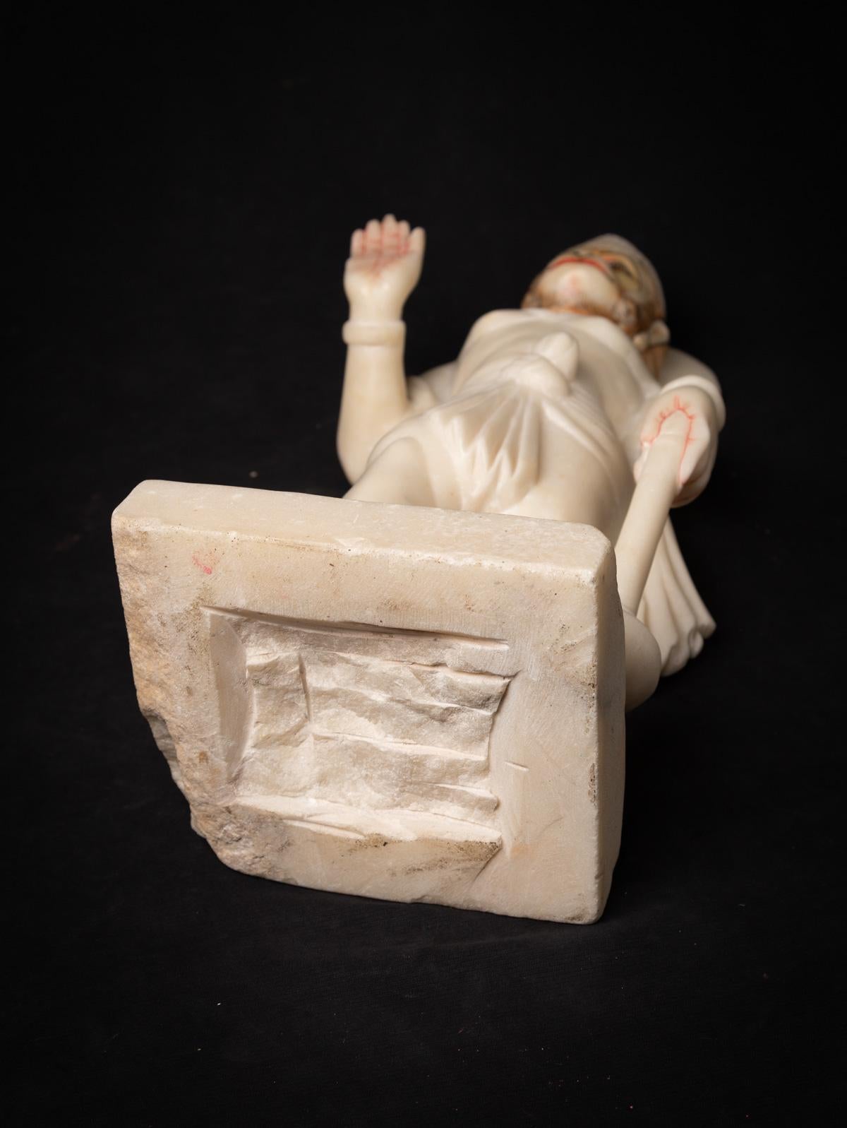 Statue d'Hanuman en marbre de l'Inde ancienne du milieu du 20e siècle - Bouddhas originaux en vente 11