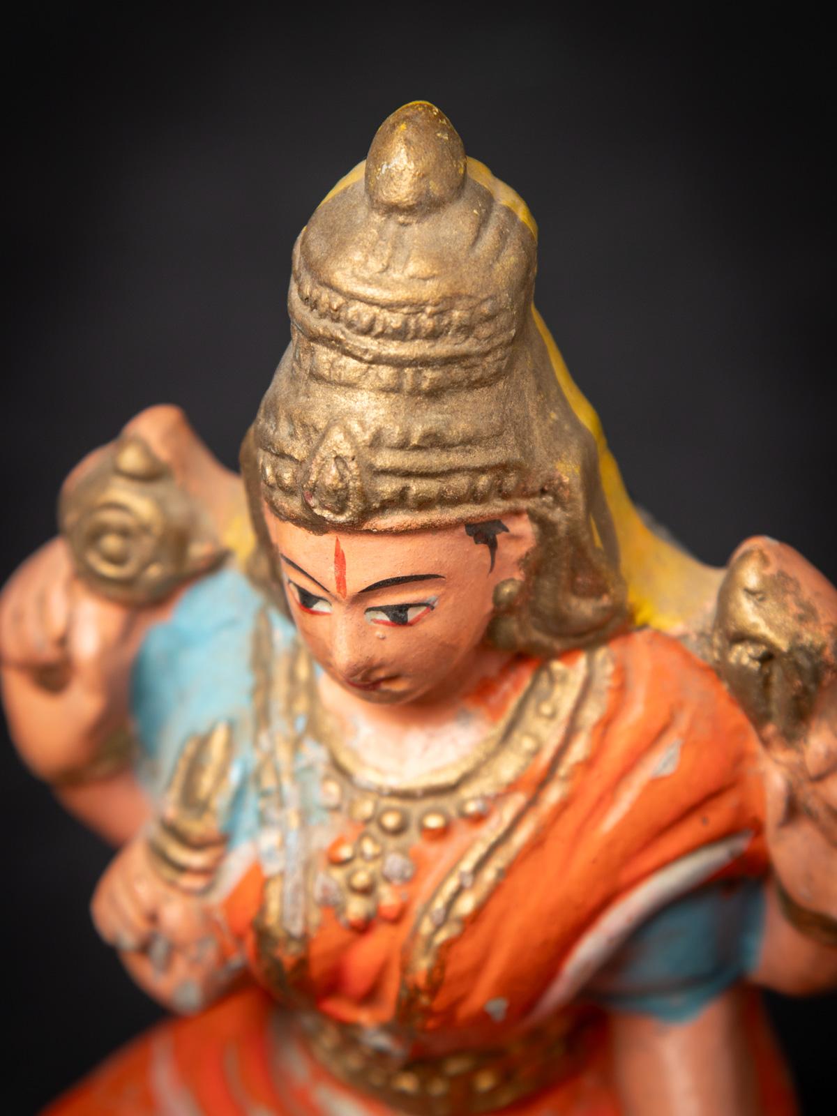 Indien Milieu du 20e siècle Poterie indienne ancienne Statue de Lakshmi de l'Inde en vente