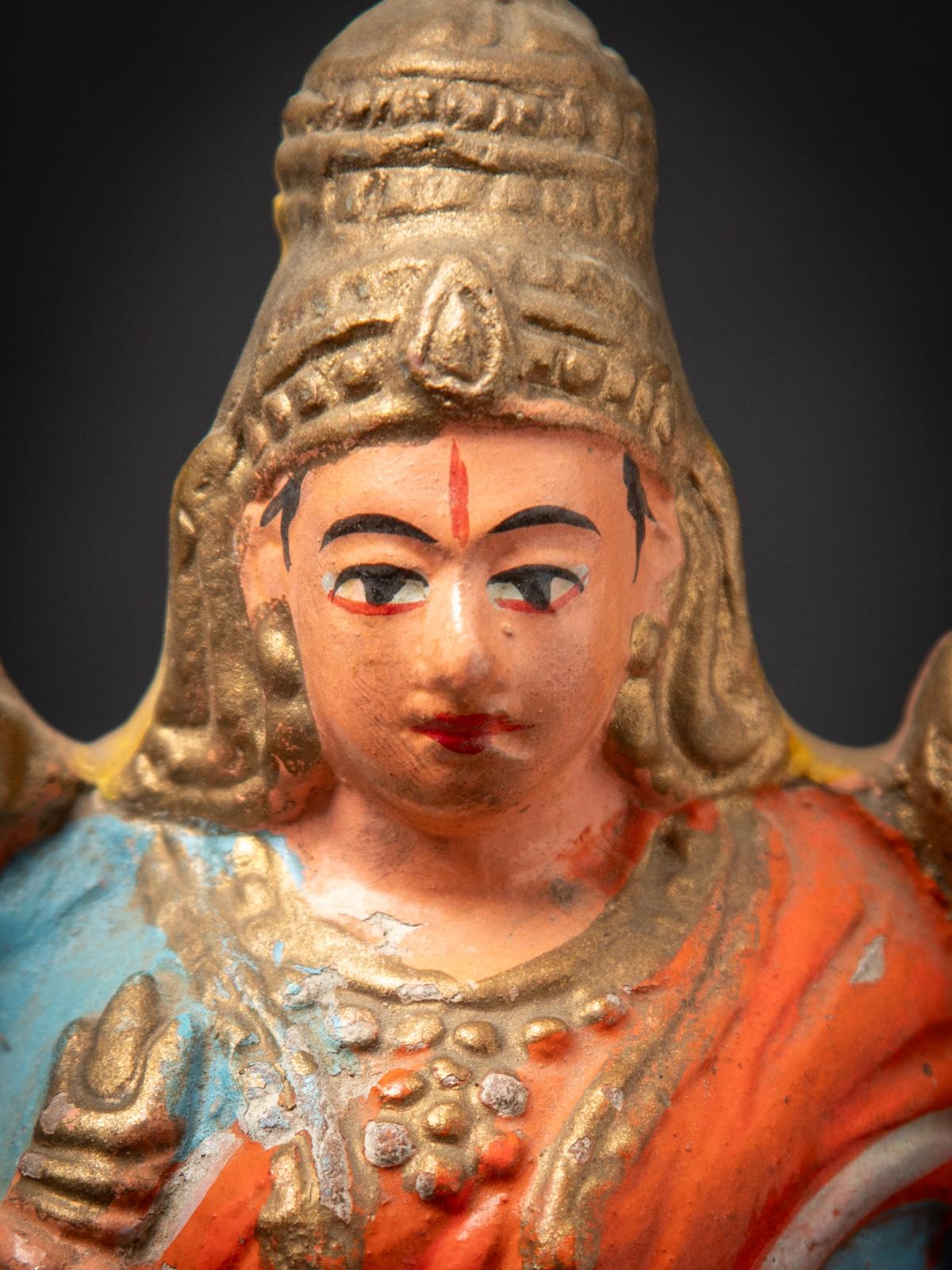 Milieu du 20e siècle Poterie indienne ancienne Statue de Lakshmi de l'Inde Bon état - En vente à DEVENTER, NL