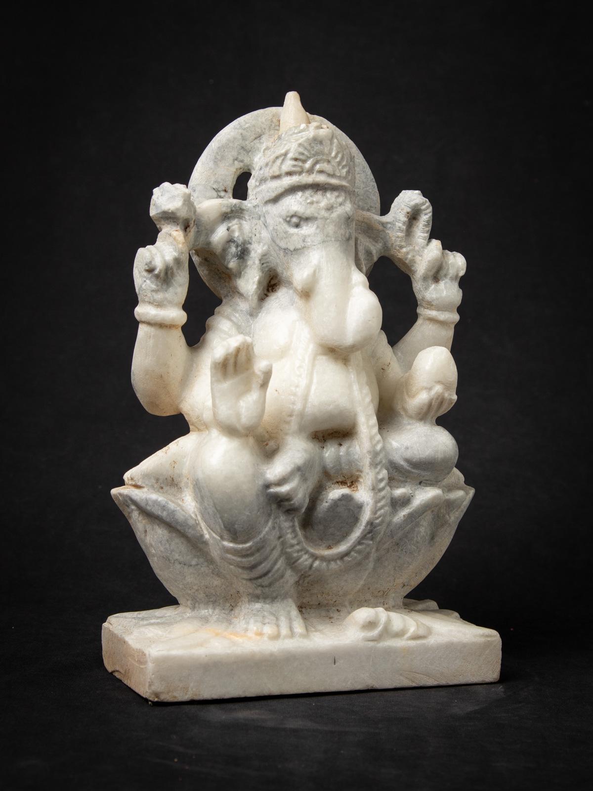 Marble Middle 20th century Old marble Ganesha statue - Original Buddhas For Sale