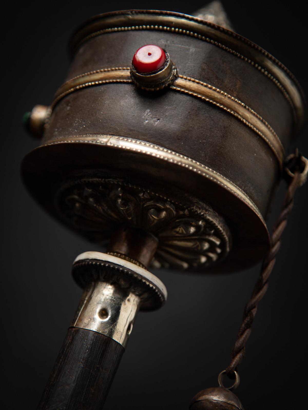 Rouleau de prière tibétain ancien du milieu du 20e siècle, tibétain du Tibet en vente 6