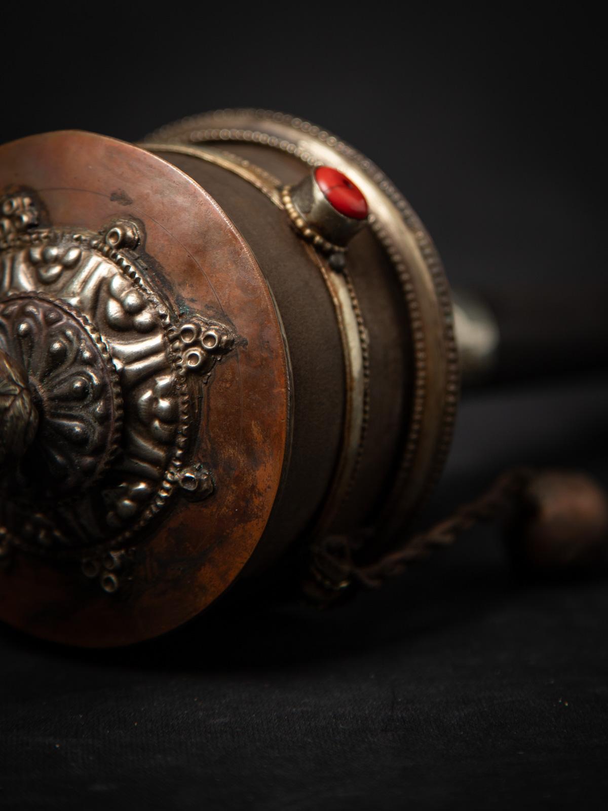 Rouleau de prière tibétain ancien du milieu du 20e siècle, tibétain du Tibet en vente 9