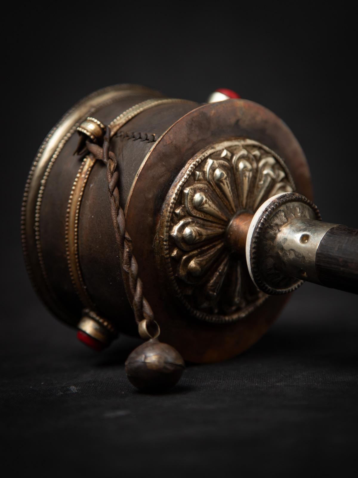 Rouleau de prière tibétain ancien du milieu du 20e siècle, tibétain du Tibet en vente 10