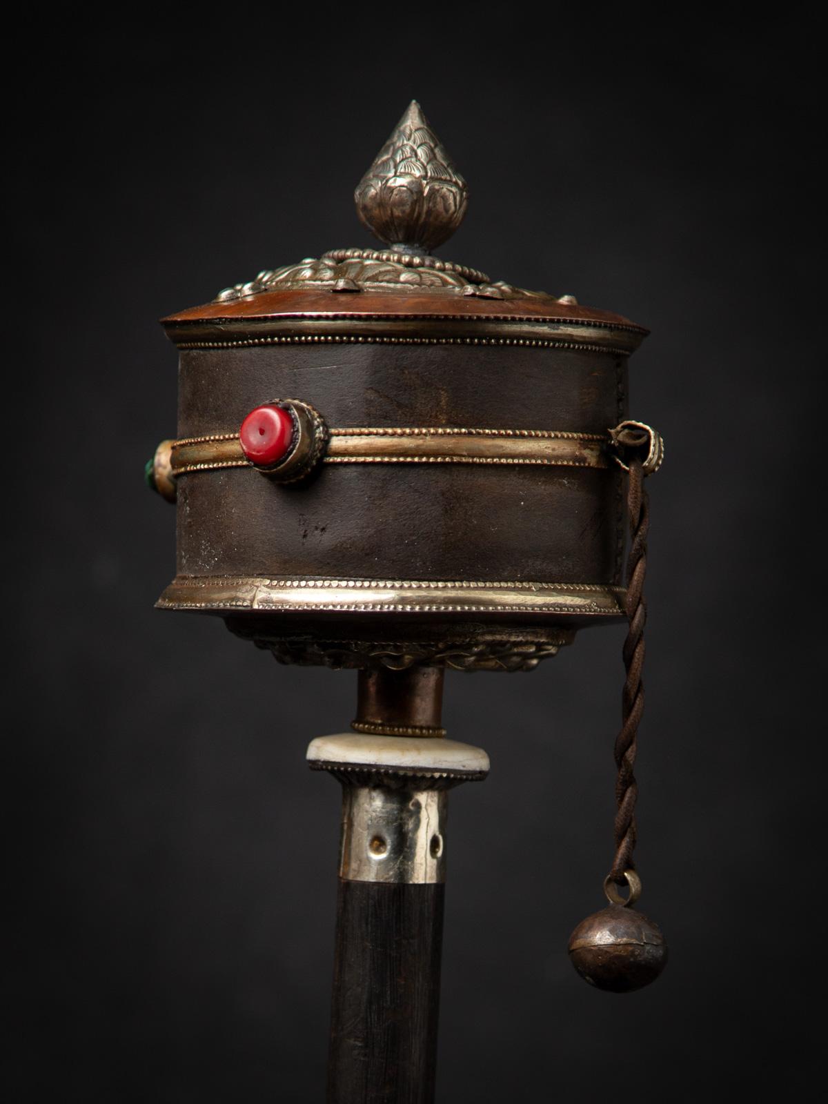 Népalais Rouleau de prière tibétain ancien du milieu du 20e siècle, tibétain du Tibet en vente