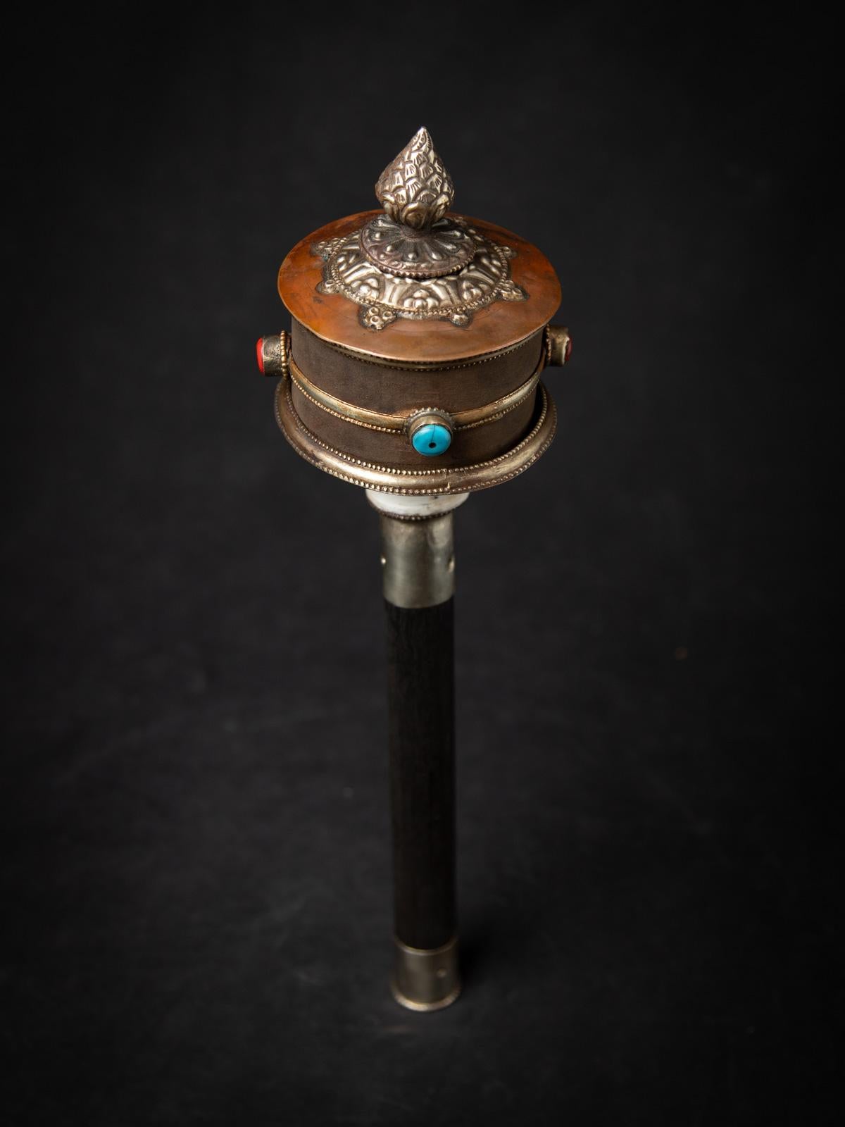 Népalais Rouleau de prière tibétain ancien du milieu du 20e siècle, tibétain du Tibet en vente