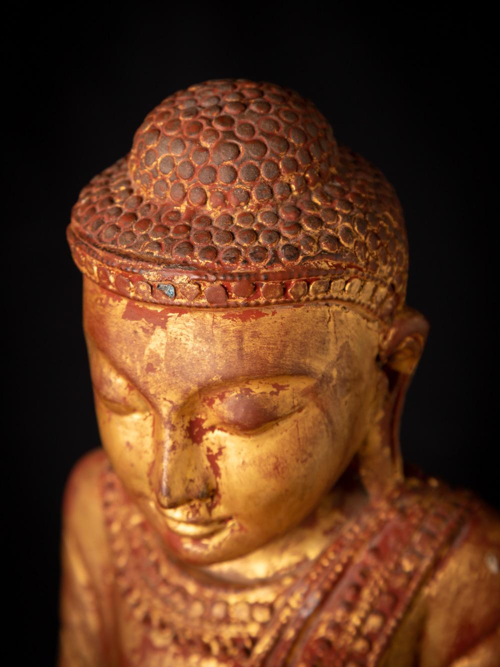 Indien Milieu du 20e siècle Ancienne statue de Bouddha en bois de Birmanie en vente