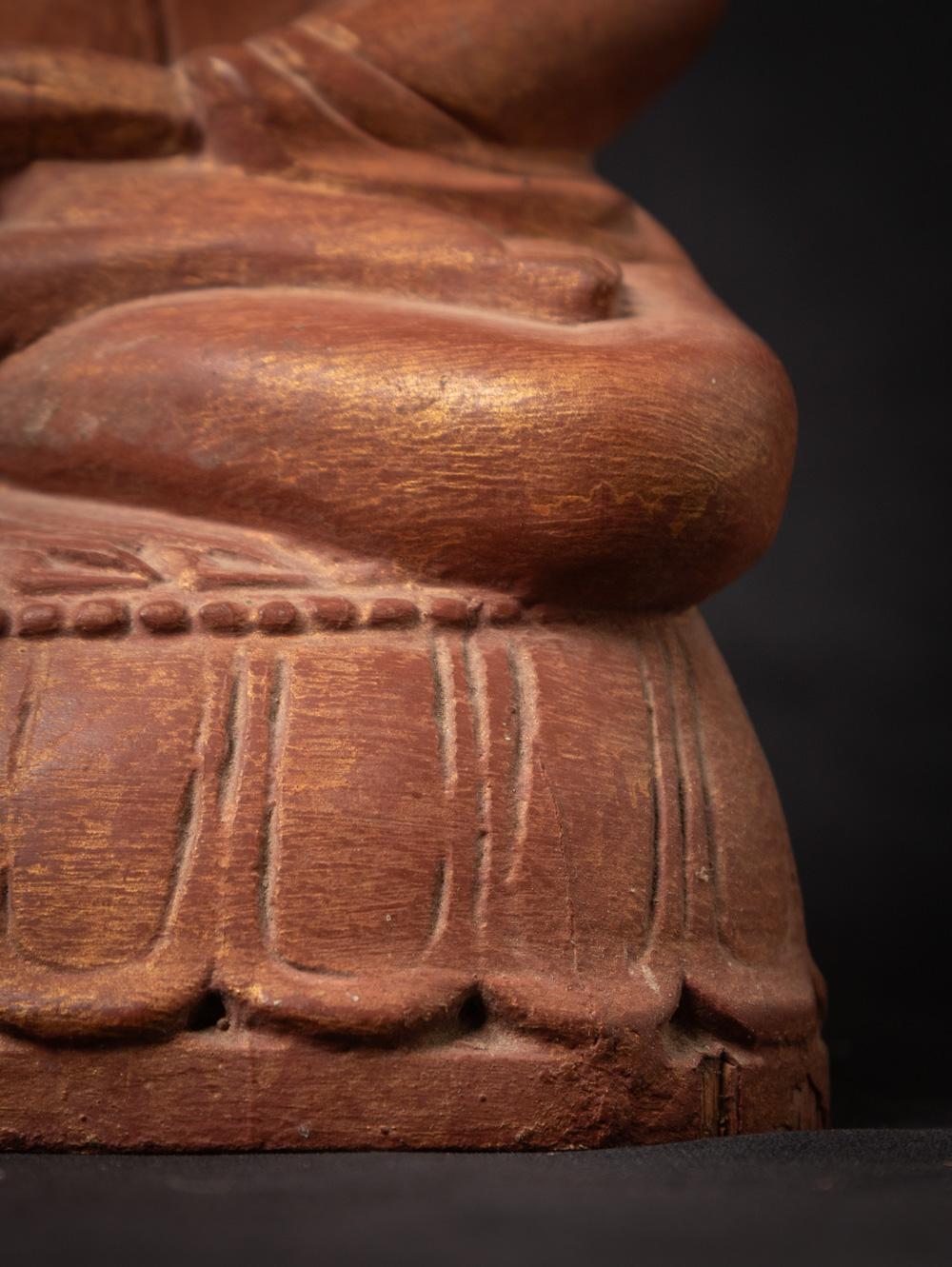 Antiker burmesischer Mandalay-Buddha aus Holz des mittleren 20. Jahrhunderts in Bhumisparsha Mudra 14