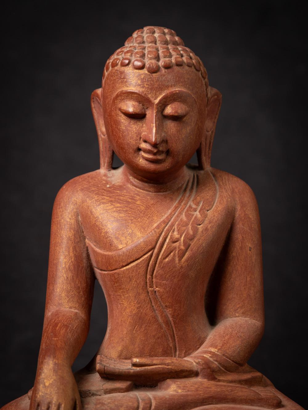 Antiker burmesischer Mandalay-Buddha aus Holz des mittleren 20. Jahrhunderts in Bhumisparsha Mudra 2