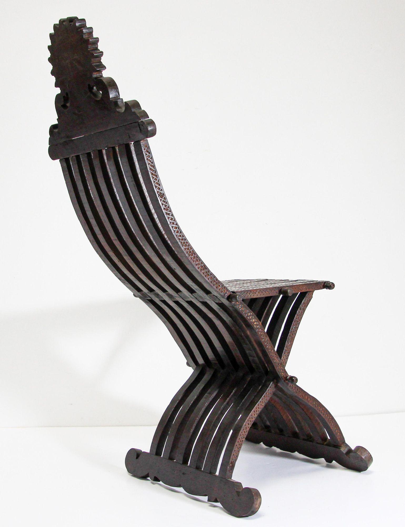 Middle Eastern 19th Century Inlaid Moorish Folding Chair For Sale 4