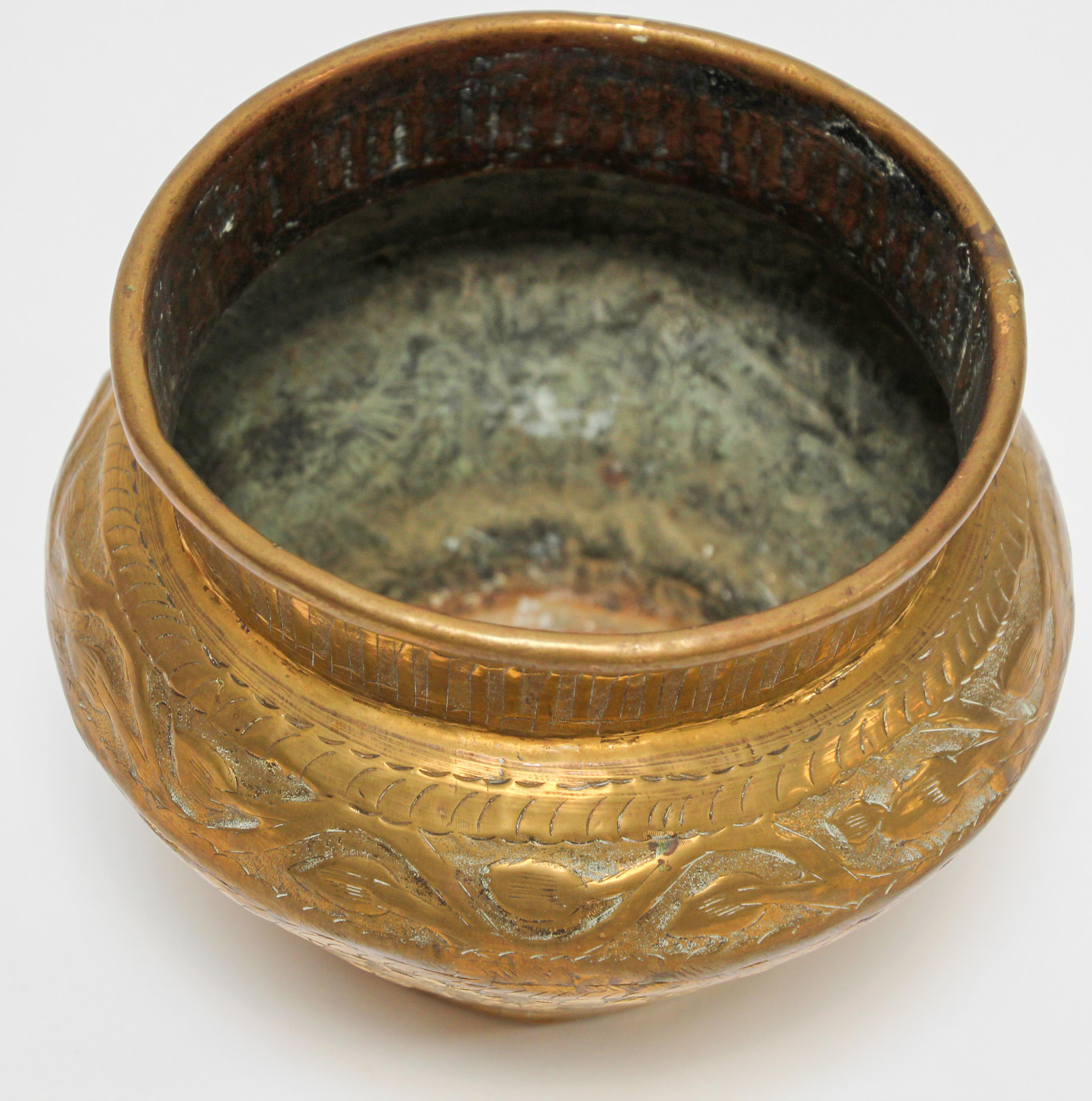 egyptian pot