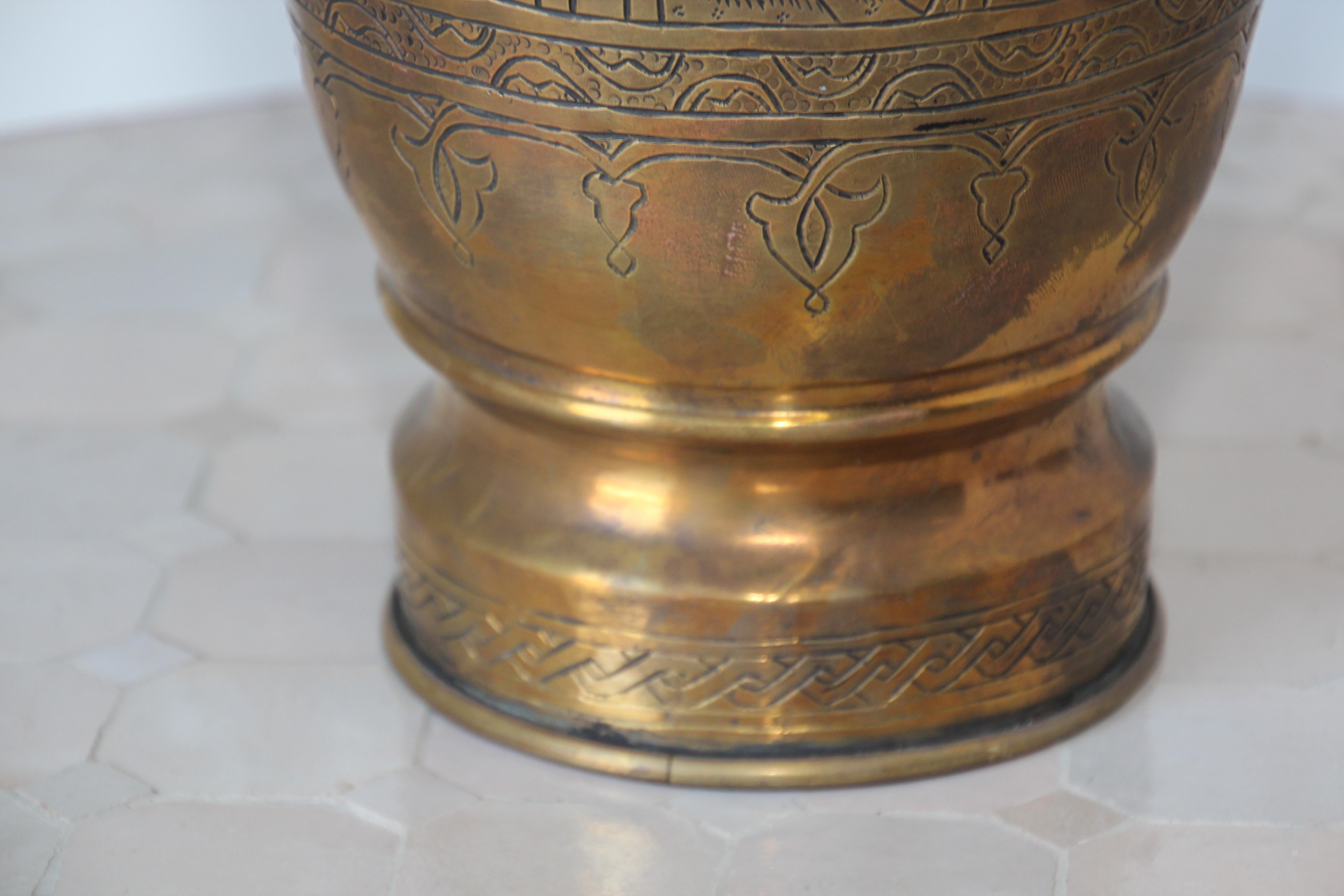 Middle Eastern Brass Islamic Art Vase Engraved with Arabic Calligraphy In Good Condition For Sale In North Hollywood, CA