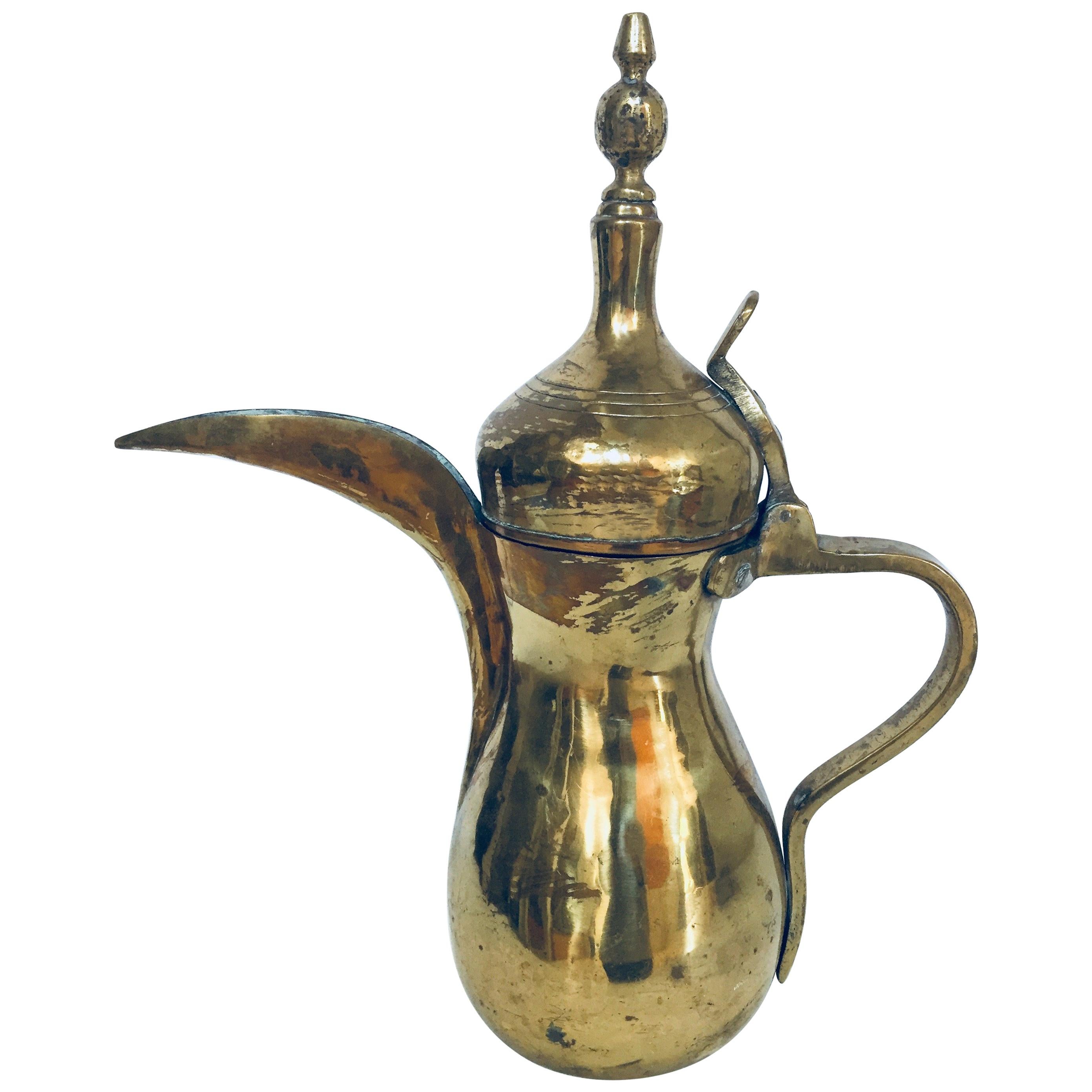 Cafetière en laiton arabe Dallah du Moyen-Orient