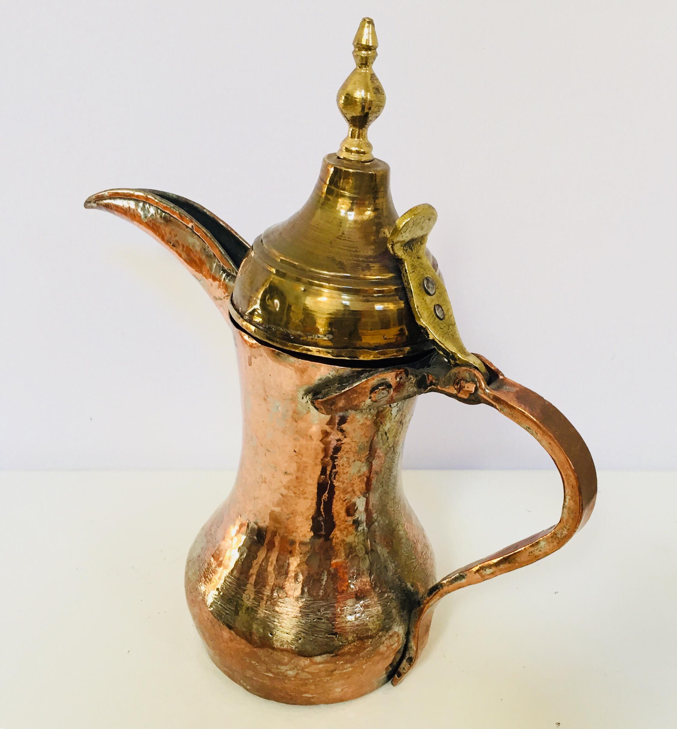 19th Century Middle Eastern Arabic Copper Coffee Pot Dallah  For Sale