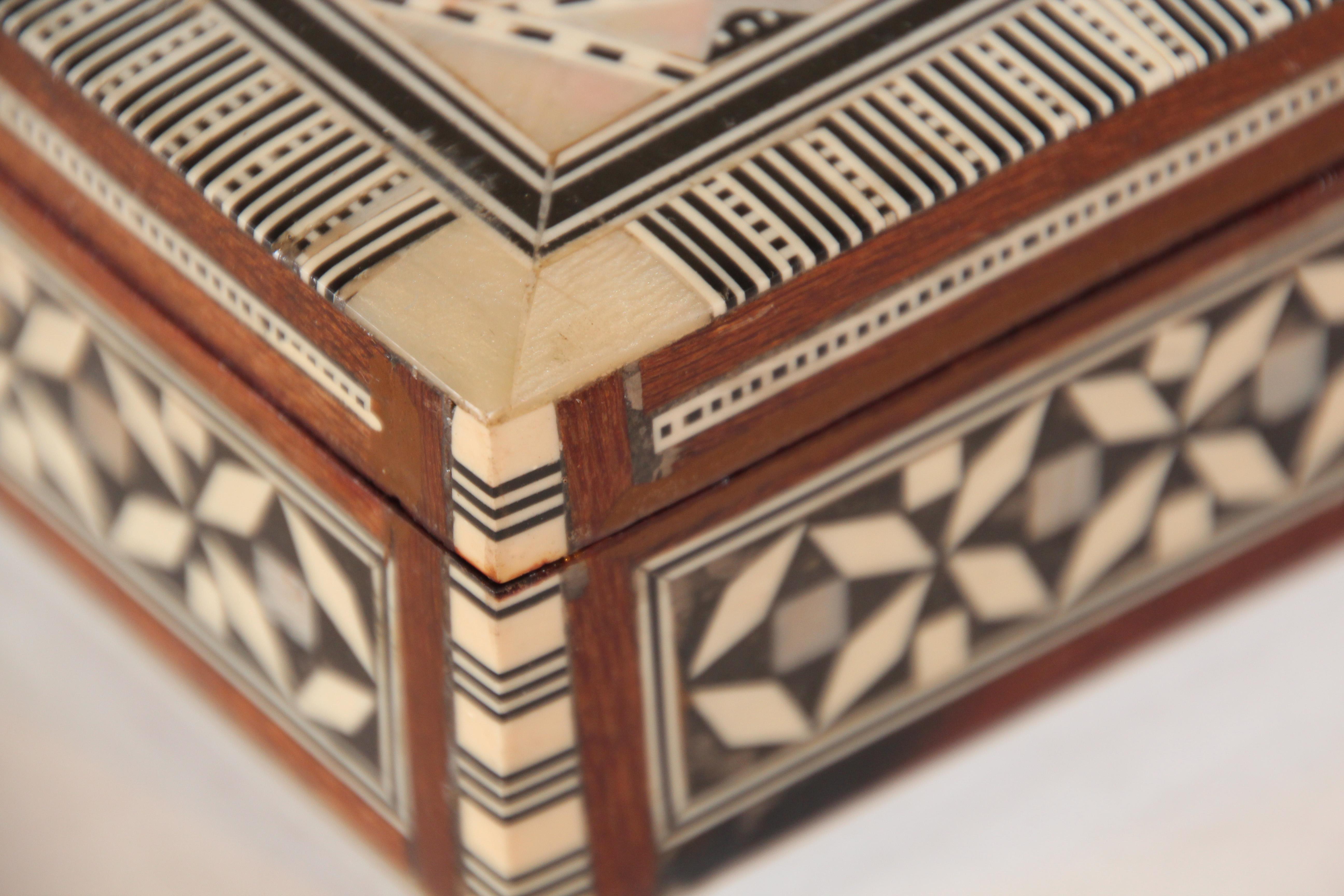 Inlay Middle Eastern Handcrafted Box Inlaid Marquetry