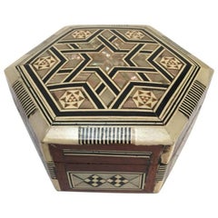 Middle Eastern Handcrafted Syrian Mother-of-Pearl Inlaid Box