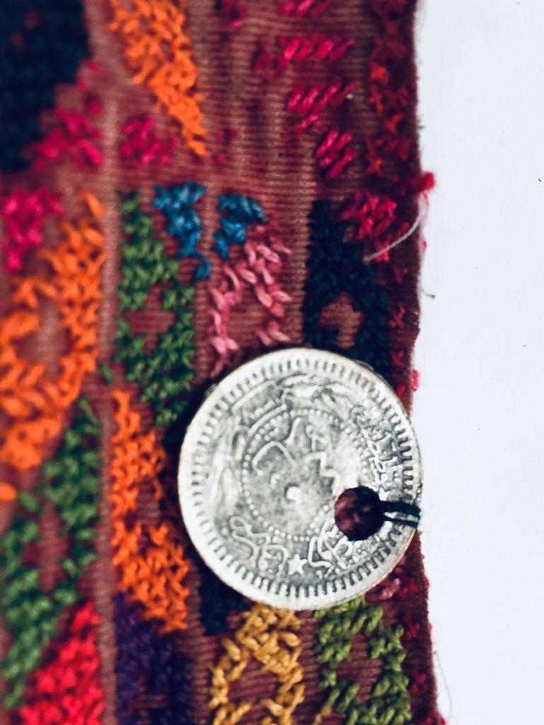 Naher Osten islamischen Frauen Gesichtsschleier Beduinen, Sinai Beduinen Wüste Kleidungsstück im Angebot 4