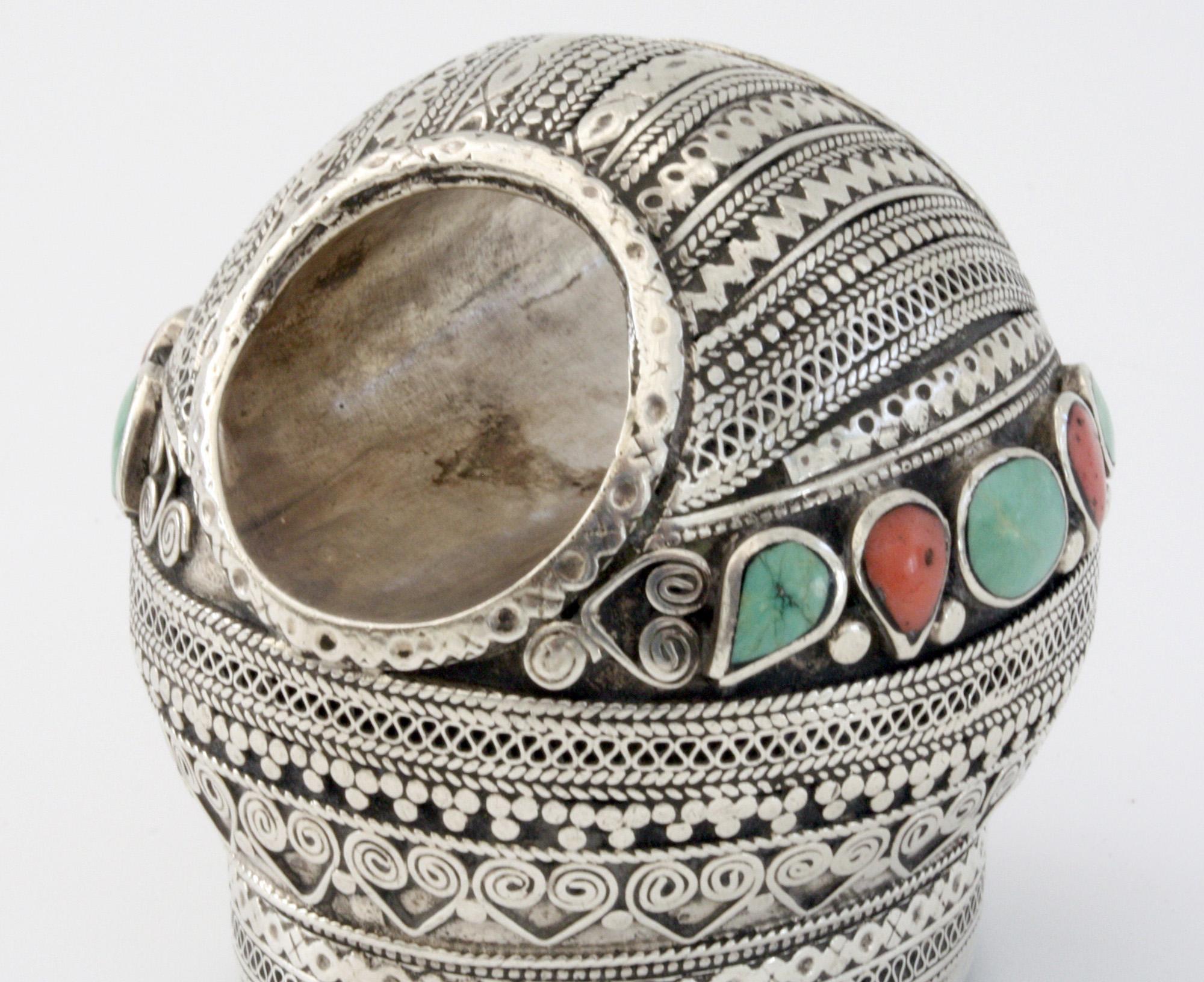 Afghan Middle Eastern Large Antique Silver Gem Set Intaglio Seal Ring For Sale