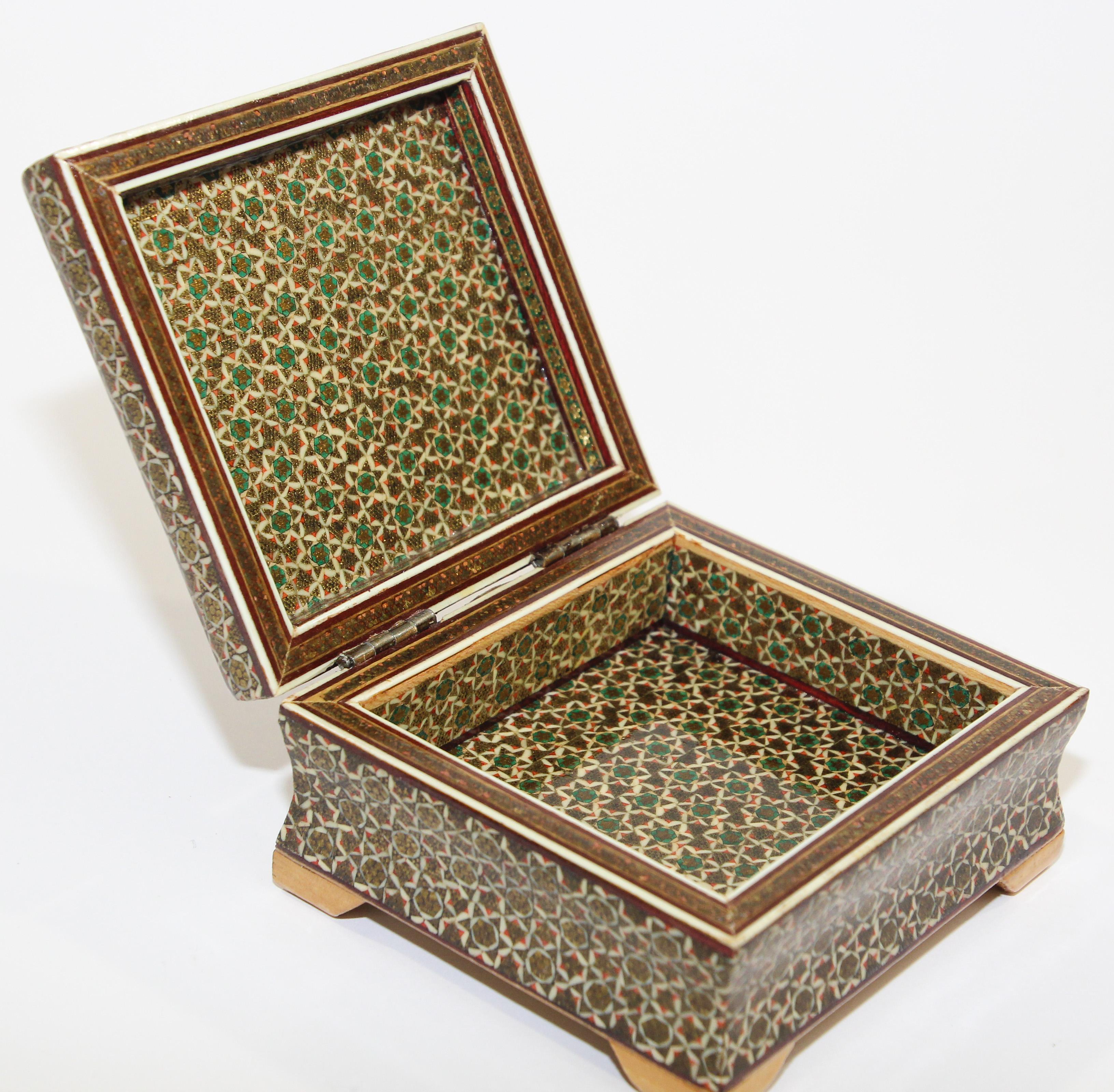 Middle Eastern Micro Mosaic Handcrafted Box For Sale 3